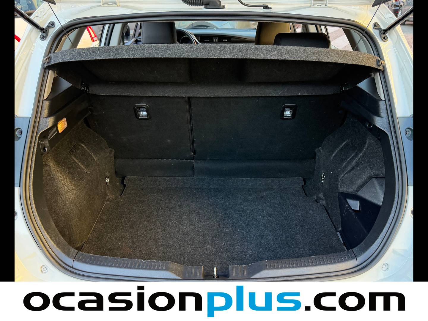 Foto Toyota Auris Toyota Auris 1.8 Hybrid Active (136 CV)