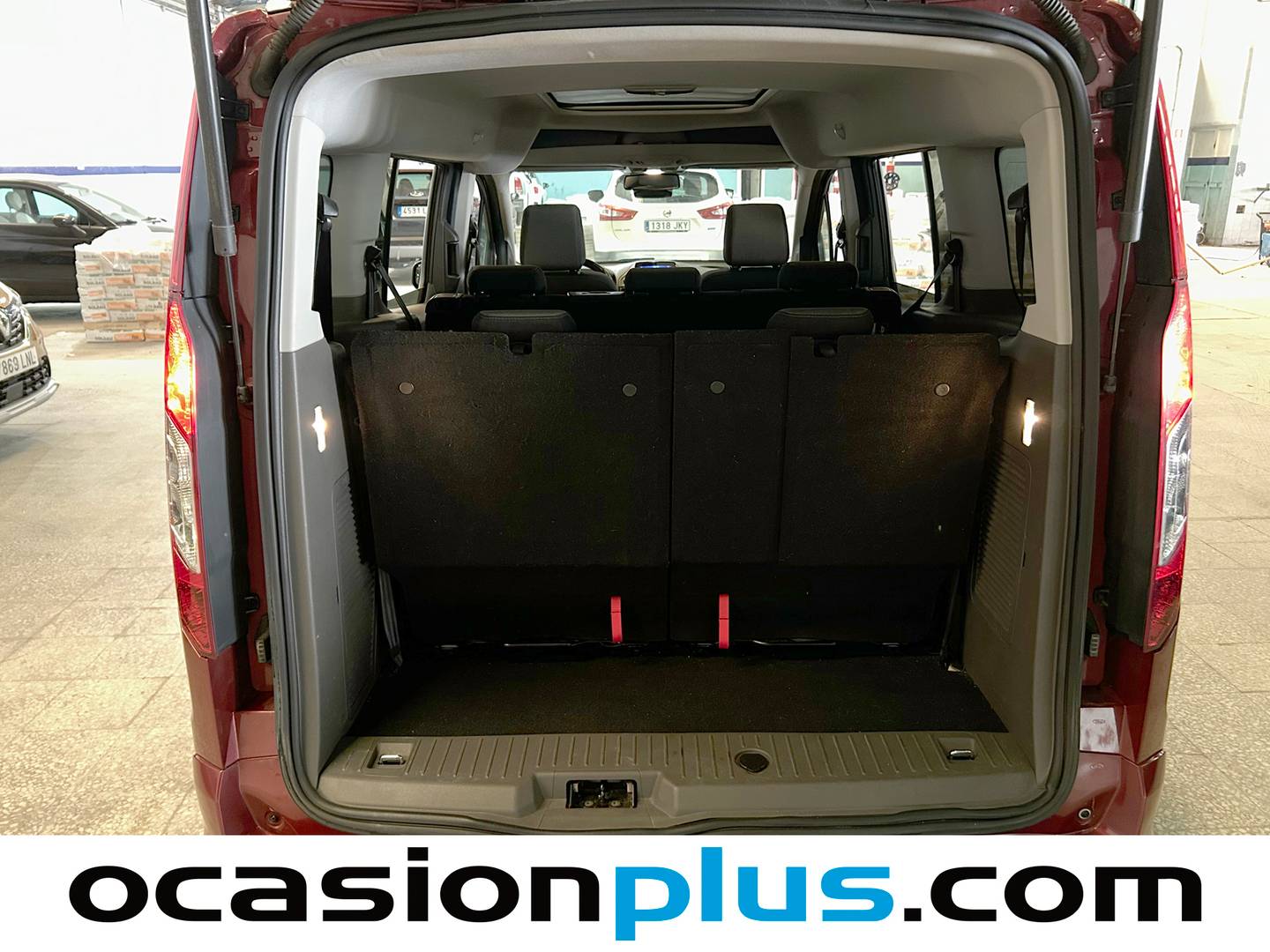 Foto Ford Grand Tourneo Connect Ford Grand Tourneo Connect 1.5 TDCi Titanium (120 CV) 7 Plazas