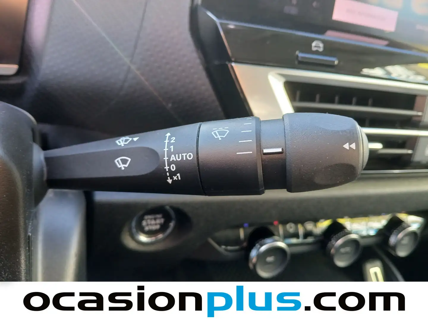 Foto Citroën C4 Citroen C4 PureTech 130 S&S Shine (130 CV)