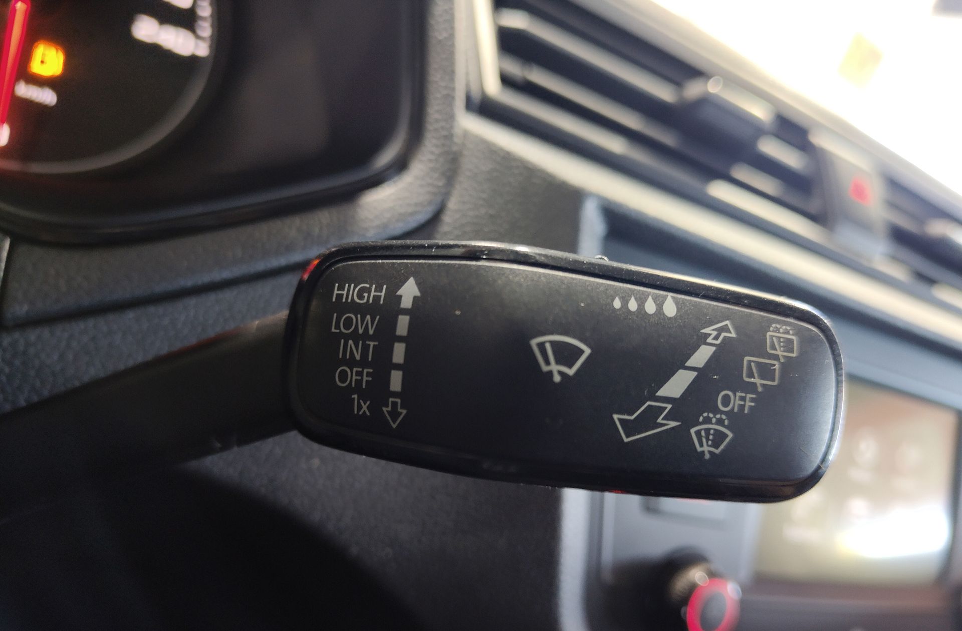 SEAT Ibiza 1.6 TDI Reference Plus - foto 24