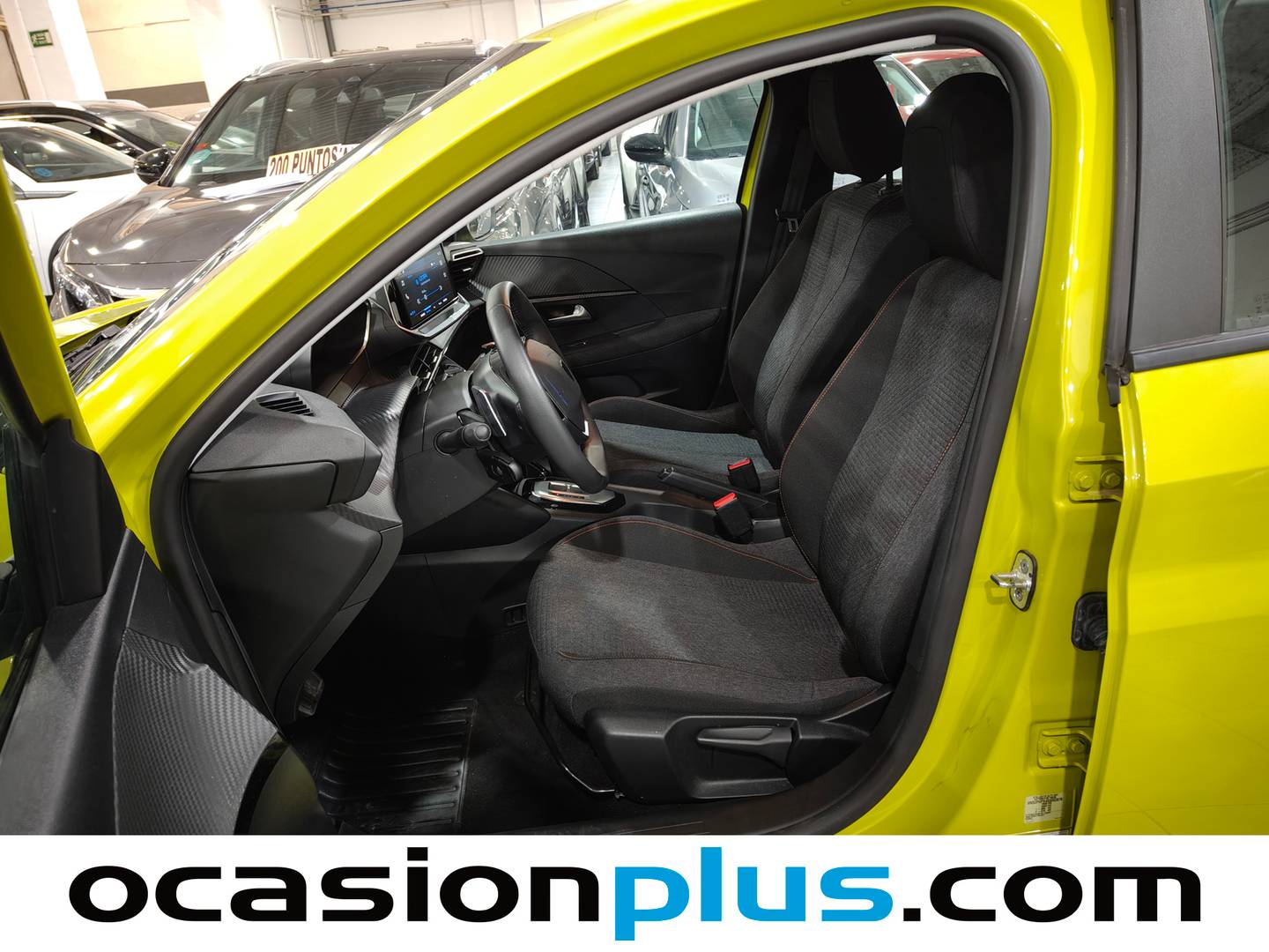 Foto asientos delanteros Peugeot 208 Peugeot 208 Style Hybrid 110 eDCS6 (110 CV)