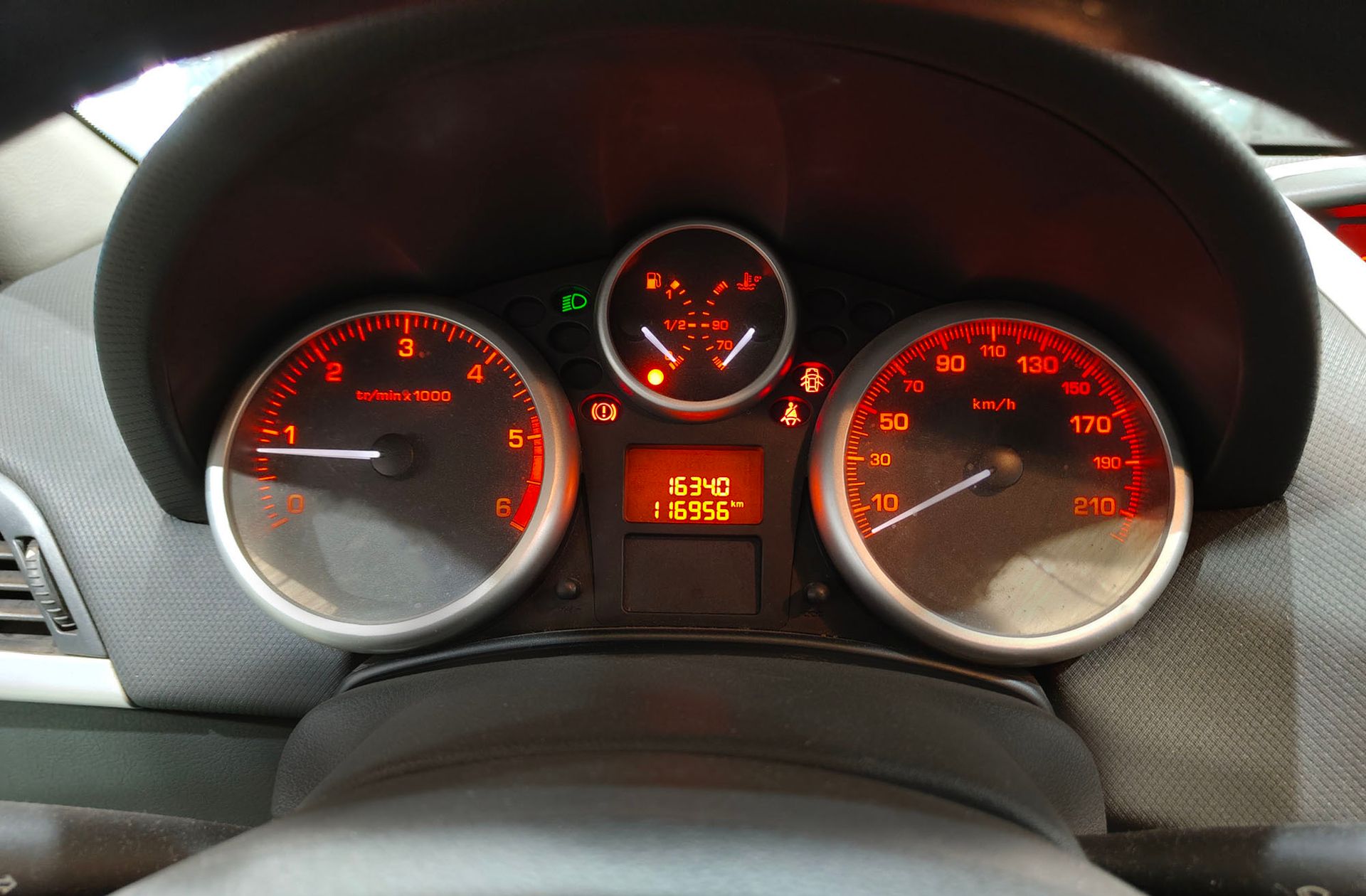 Peugeot 207 1.4 HDi Business Line FAP - foto 18