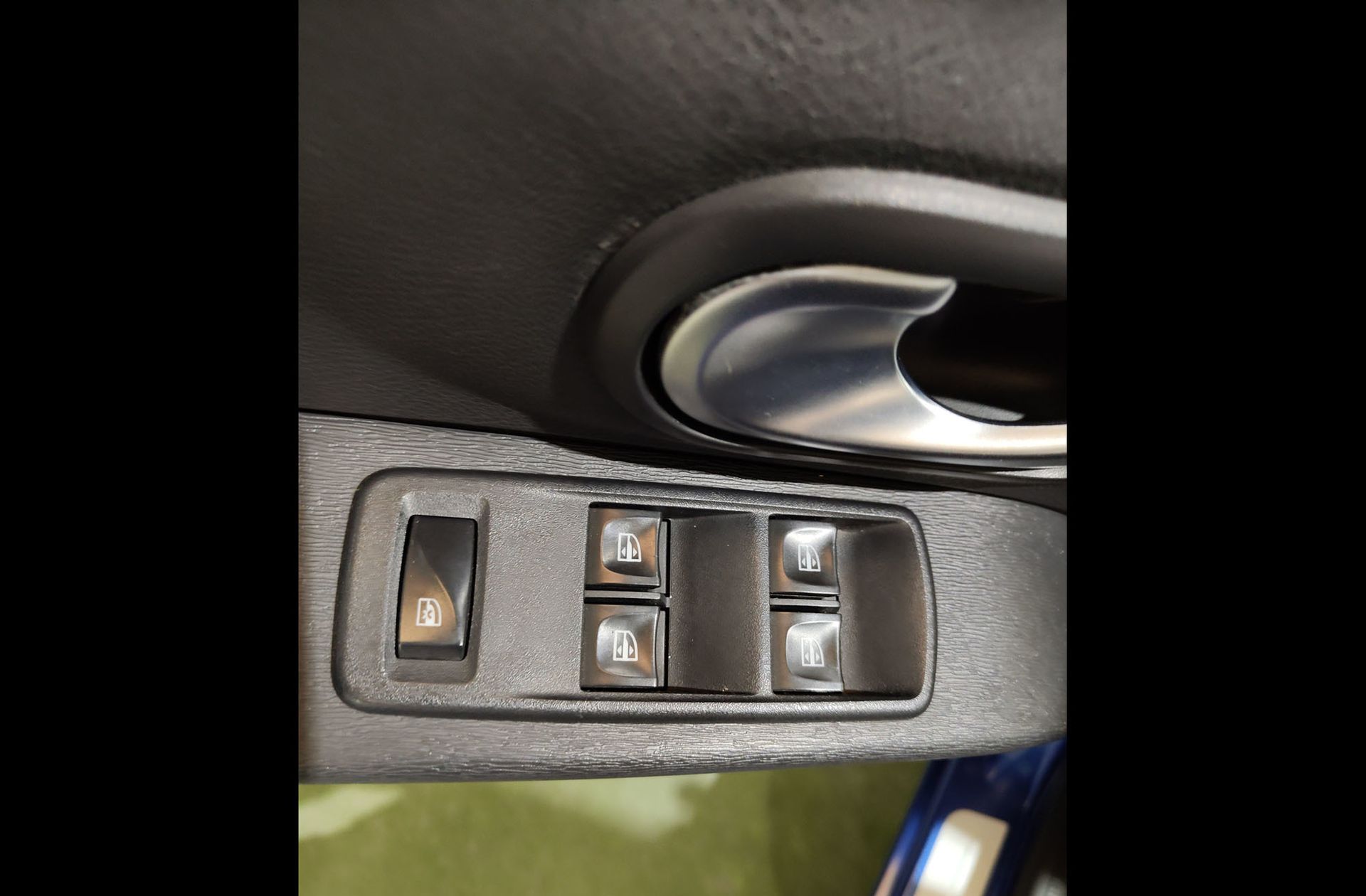 Dacia Lodgy Serie Limitada Aniversario TCe GPF 7 plazas - foto 27