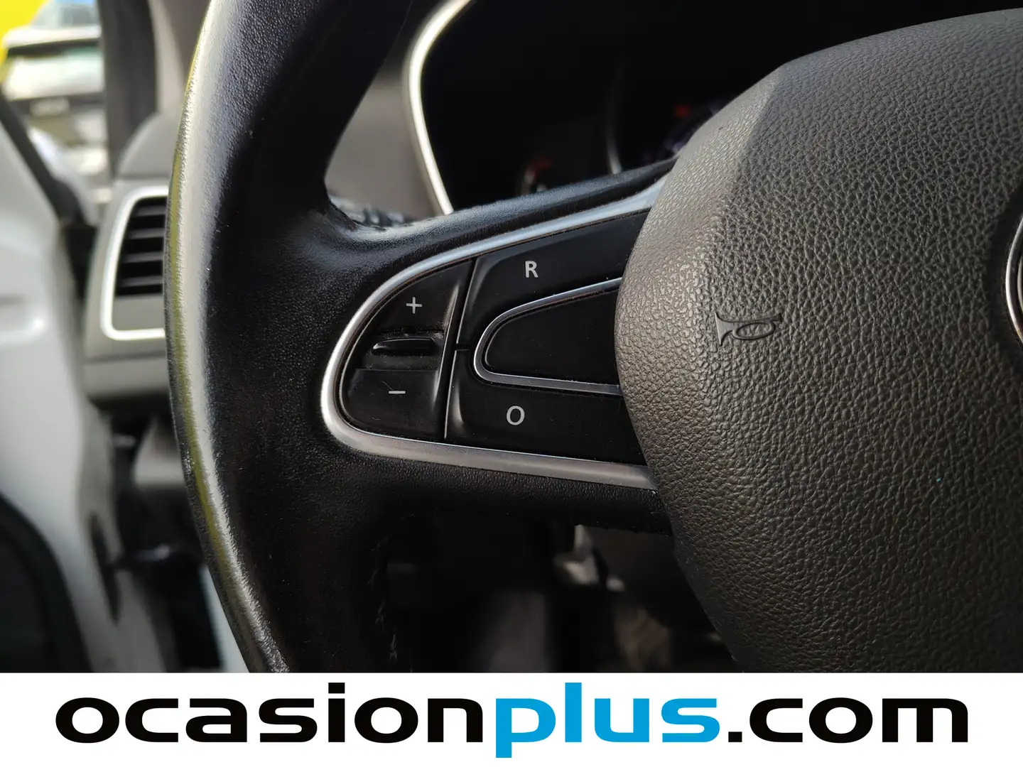 Foto Renault Mégane Renault Megane Zen TCe (140 CV) GPF