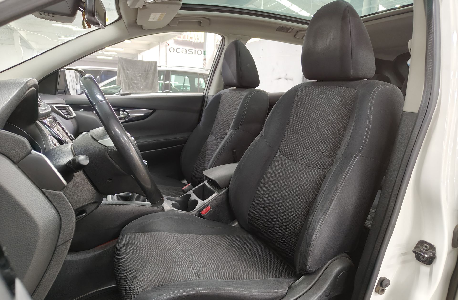 Nissan Qashqai 1.5 dCi N-Connecta 4x2 - foto 11