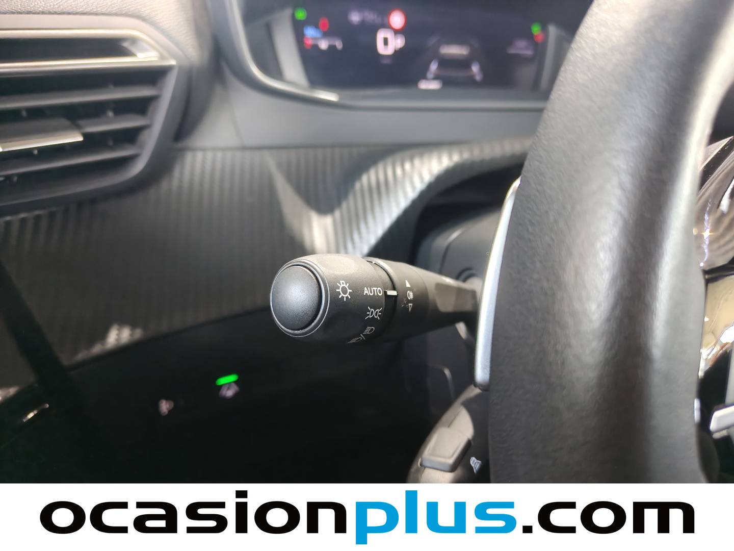 Foto Peugeot 2008 Peugeot 2008 Allure Hybrid eDCS6  (136 CV)