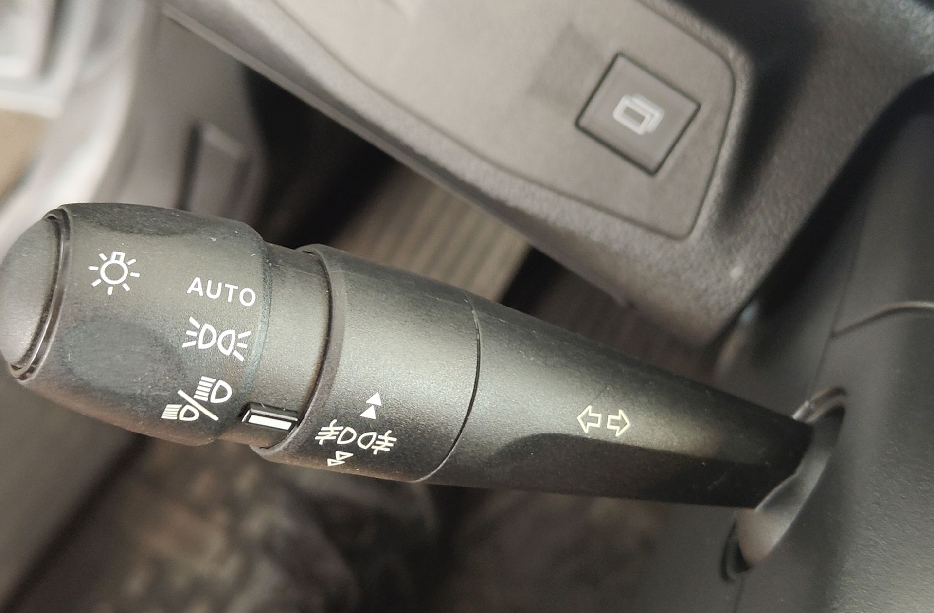 Peugeot Rifter BlueHDi 130 GT Standard - foto 24