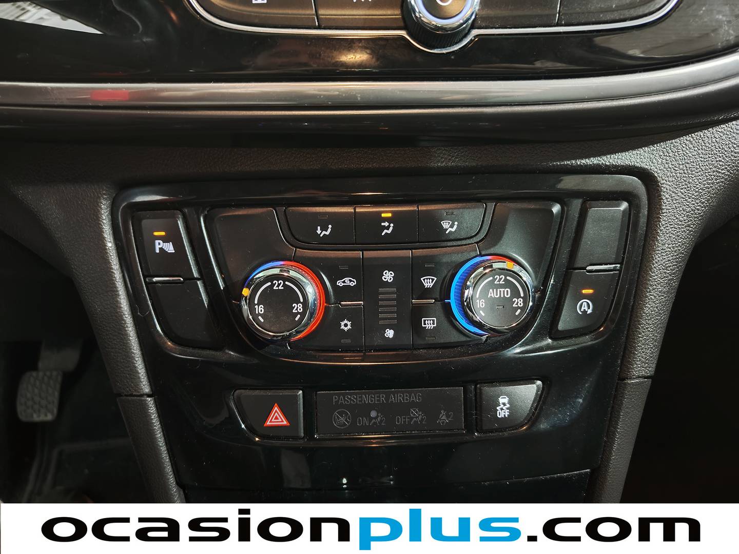 Foto Opel Mokka X Opel Mokka X 1.4 T S&S Selective 4x2 (140 CV)