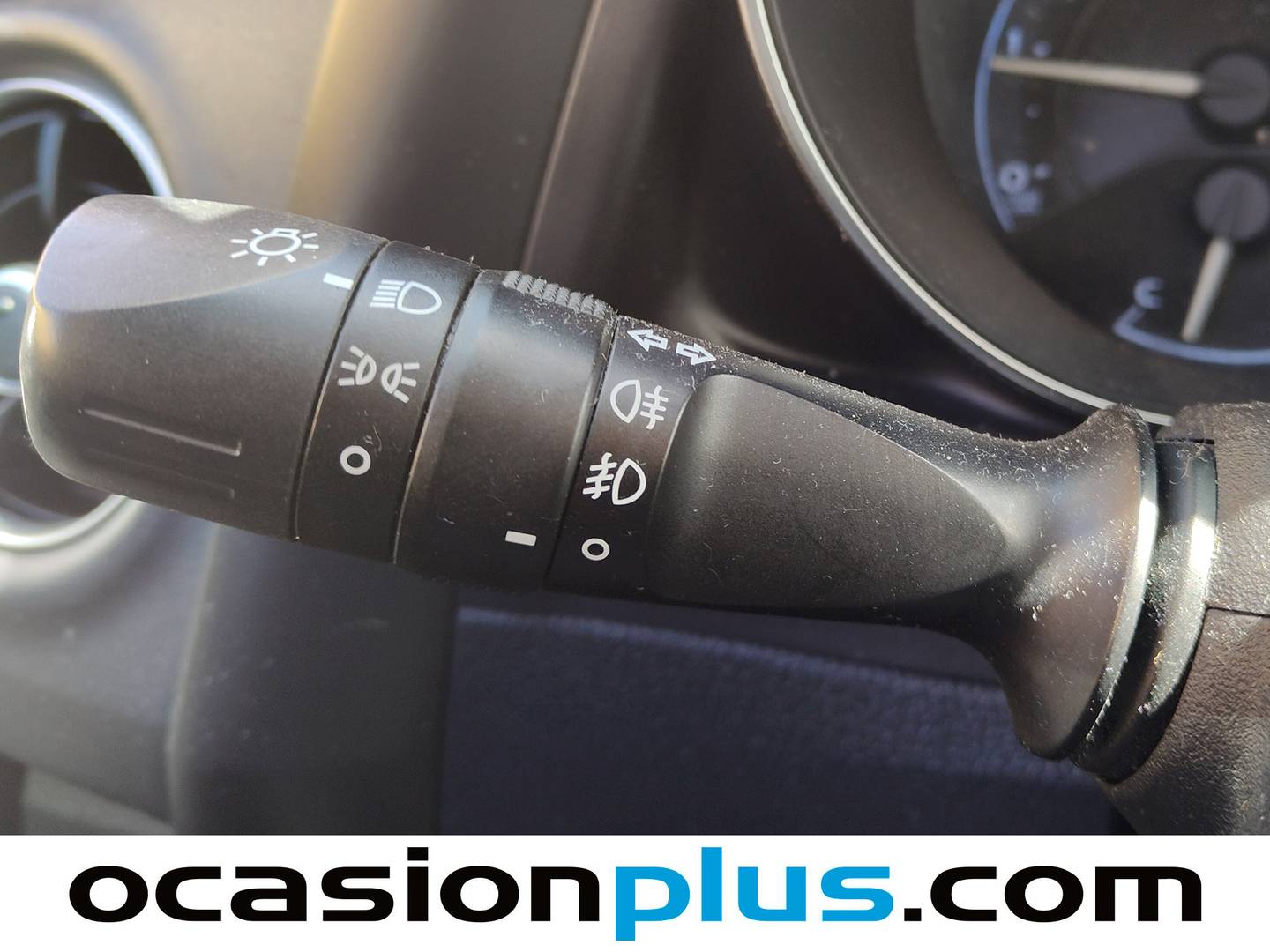 Extras del Toyota Auris Toyota Auris 115D Touring Sports Active (112 CV)