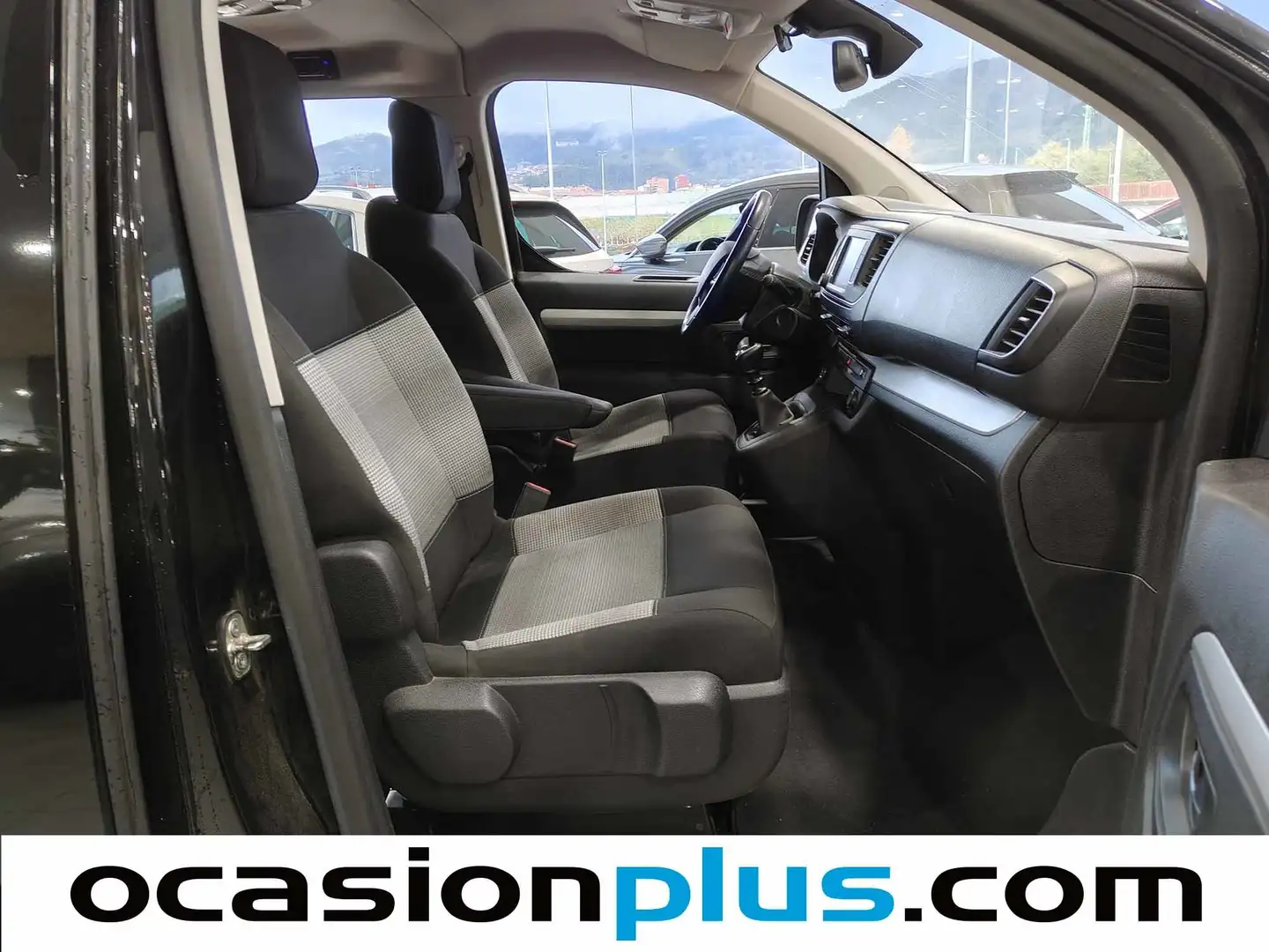 Foto Citroën Spacetourer Citroen Spacetourer BlueHDi 150 Talla M Rip Curl (150 CV) Semi-Camper