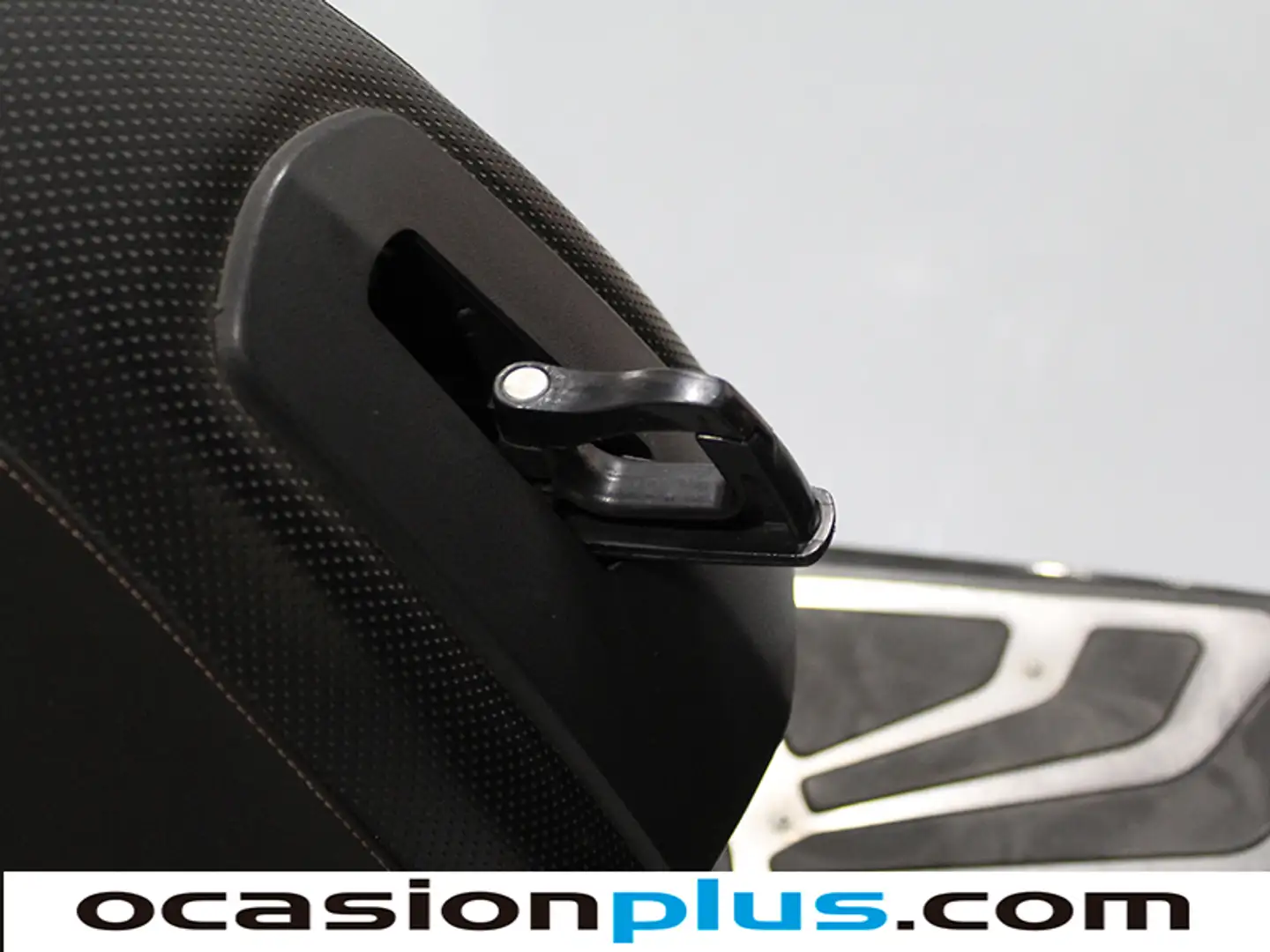 Foto Peugeot Metropolis 400 Peugeot Metropolis 400 Metropolis 400 (35 CV)