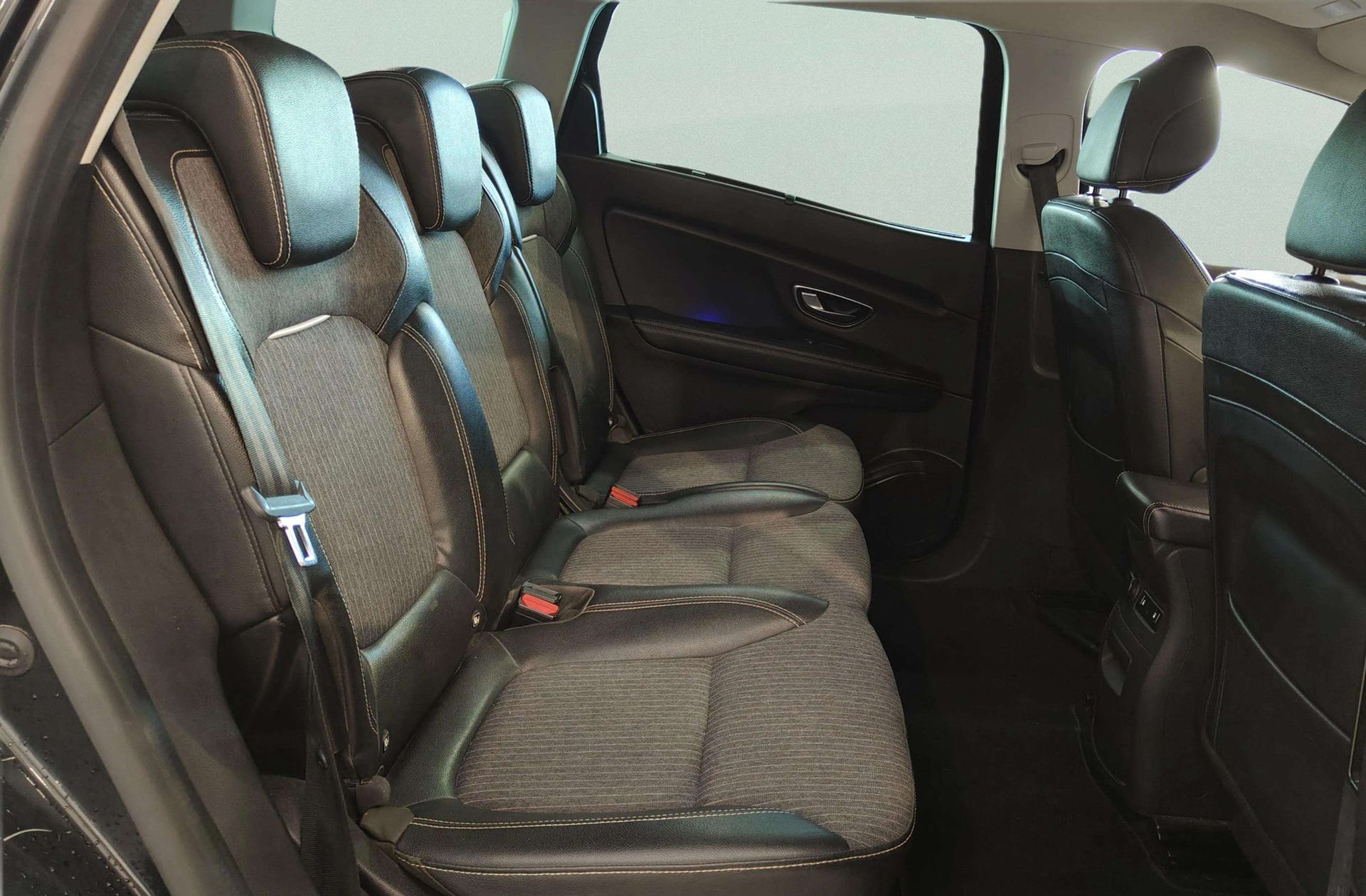 Renault Grand Scénic Zen Energy TCe EDC - foto 17