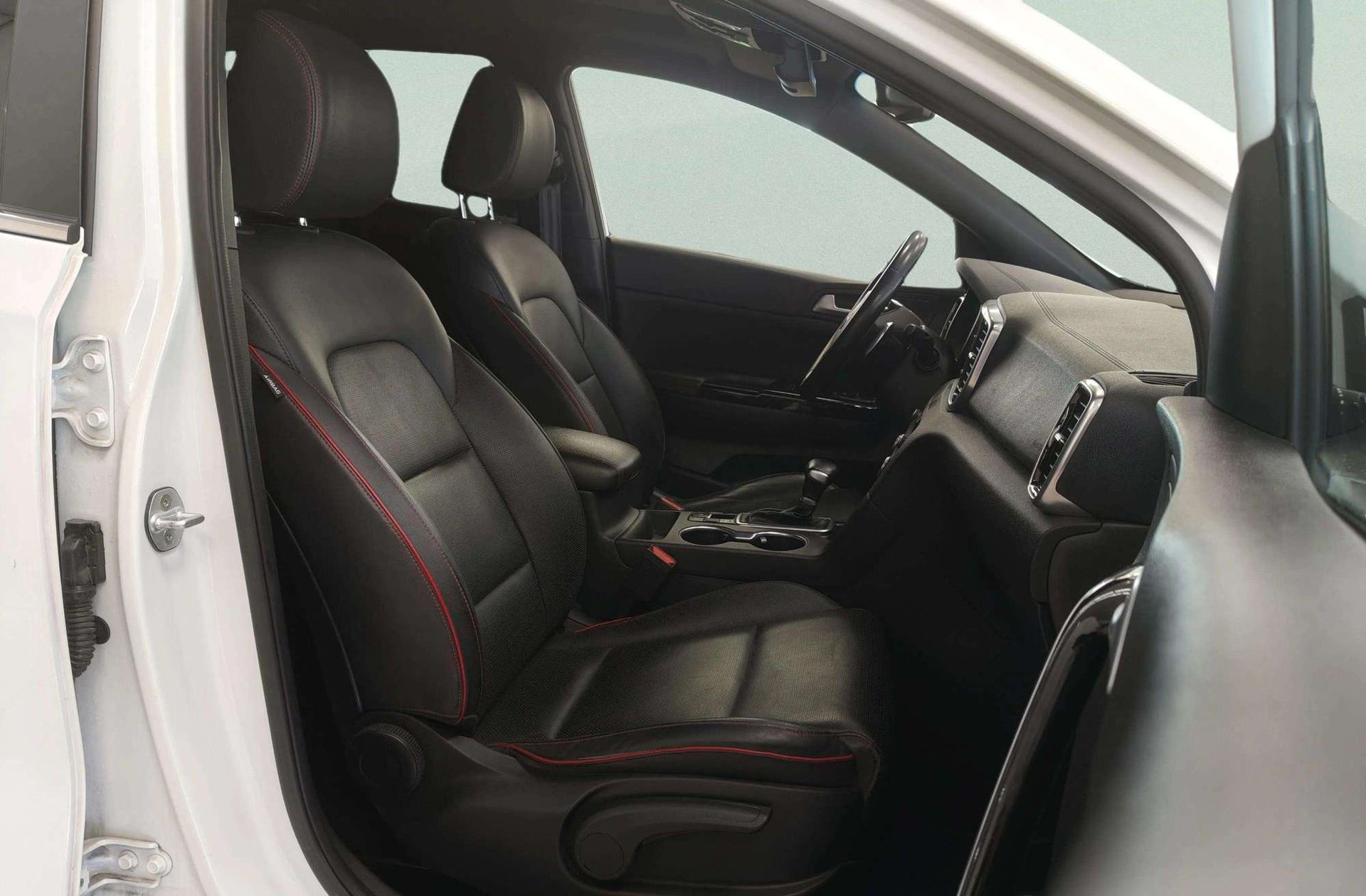 Kia Sportage 1.6 T-GDi GT Line Xtreme 4x2 - foto 20