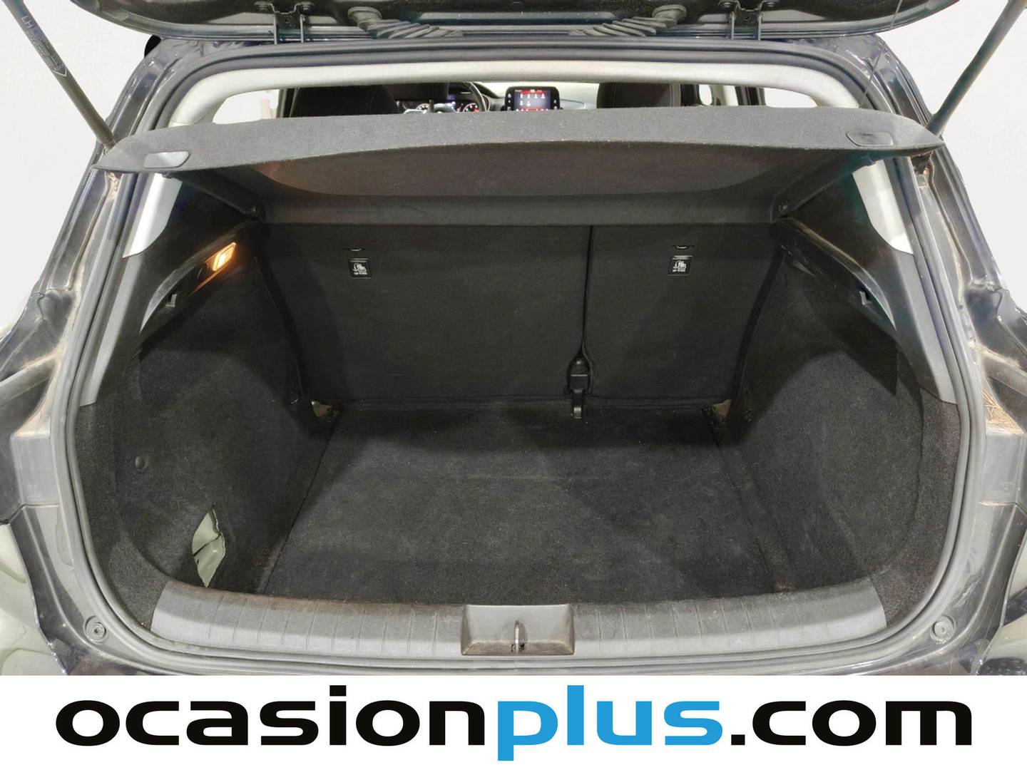 Fotos maletero Fiat Tipo Fiat Tipo 1.3 Multijet City Cross (95 CV)