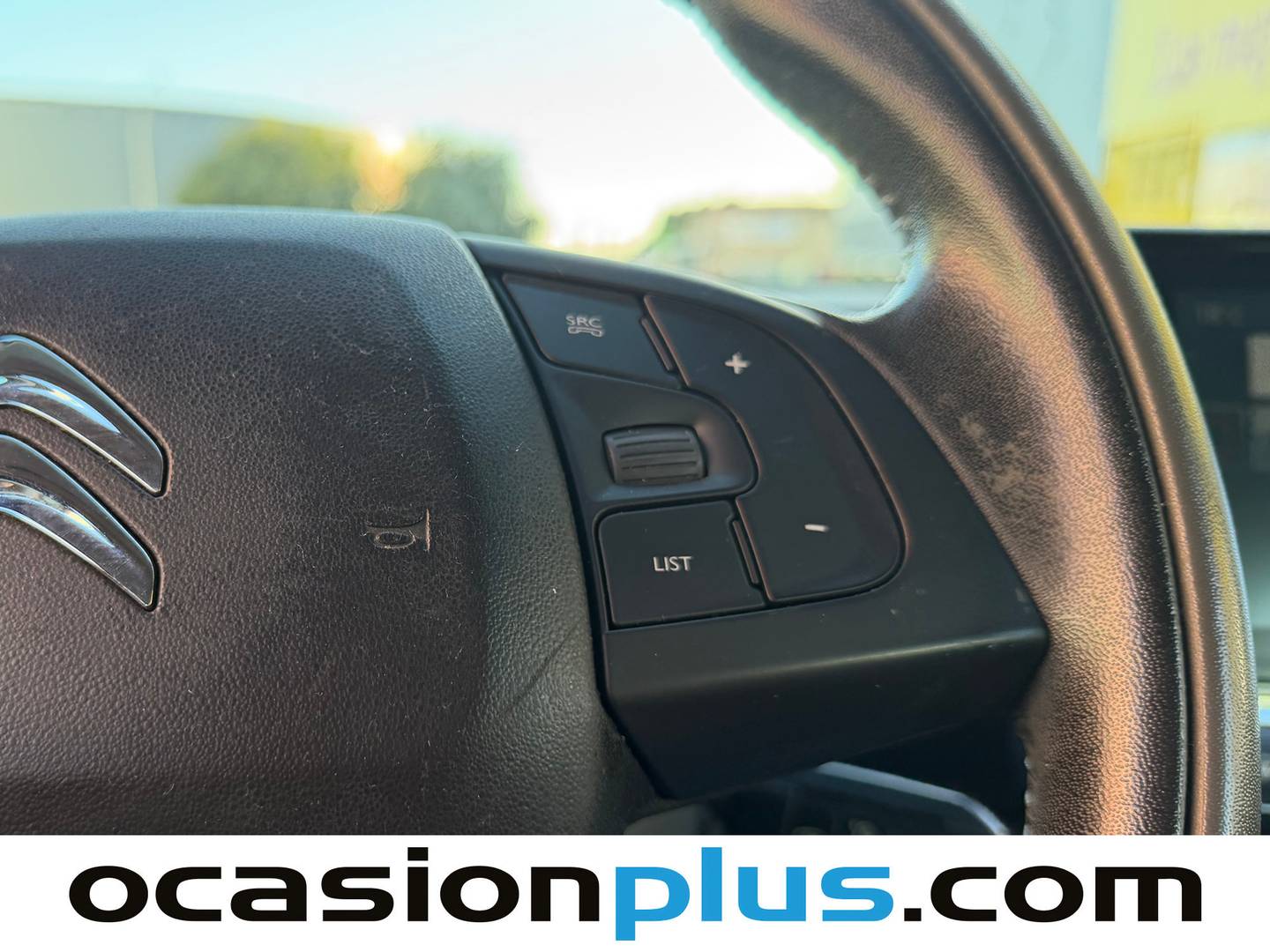 Foto Citroën C4 Cactus Citroen C4 Cactus 1.2 PureTech Feel Fine (82 CV)