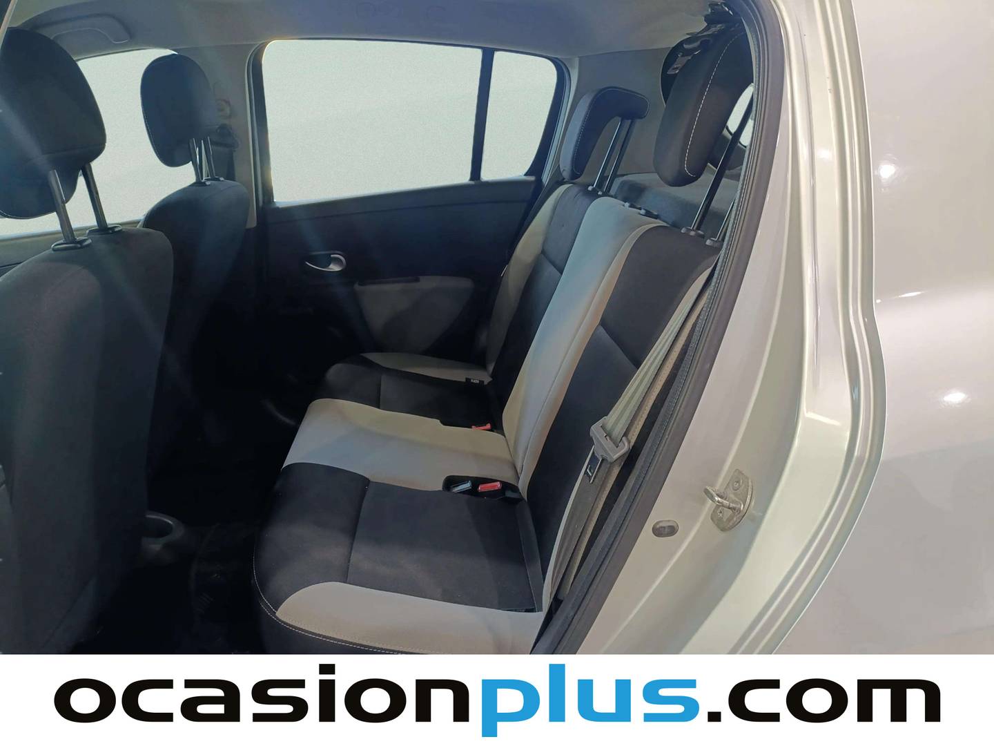 Foto asientos traseros Renault Clio Renault Clio Business dCi (75 CV)