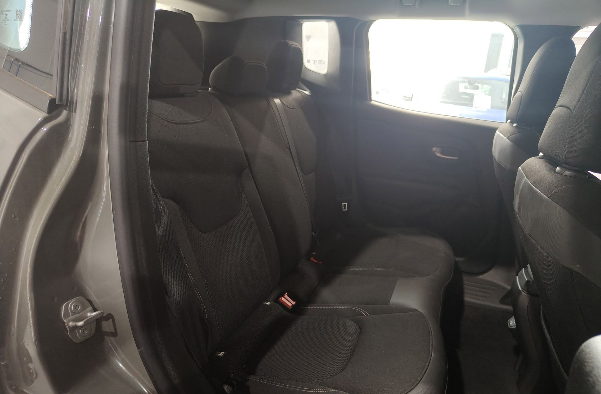 Jeep Renegade eHybrid Night Eagle ATX - foto 13