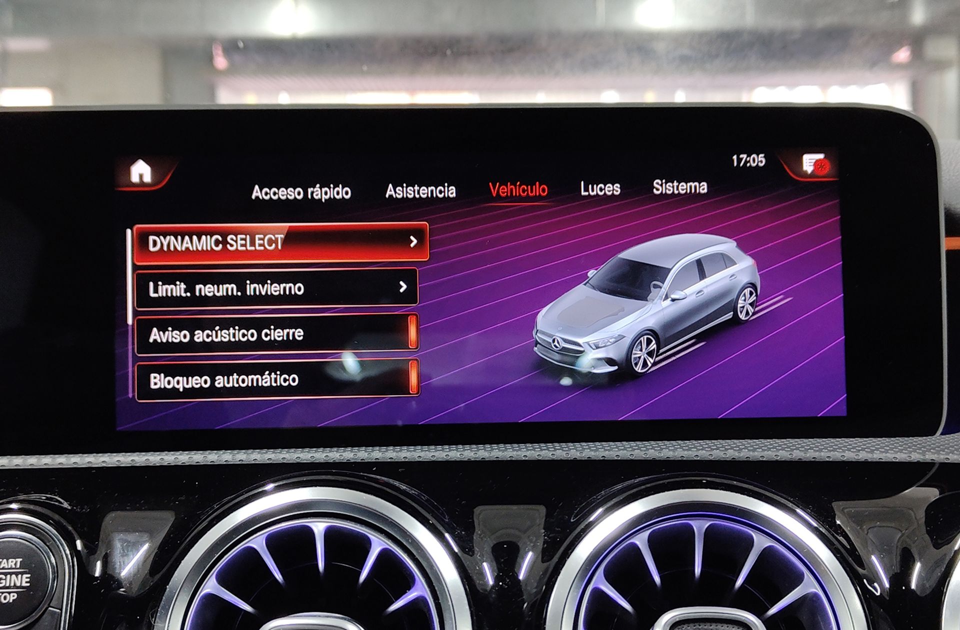 Mercedes-Benz Clase A 180 d Pack AMG - foto 13