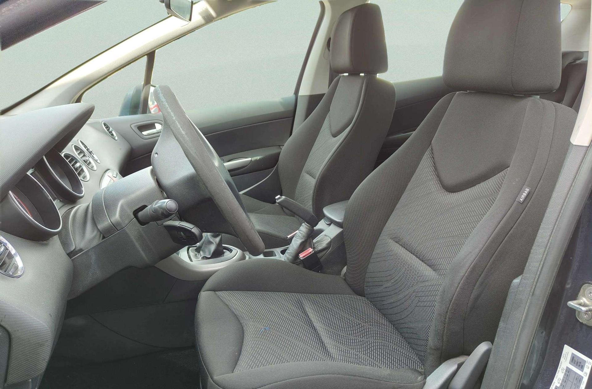 Peugeot 308 SW SW 1.6 e-HDI Access FAP - foto 9