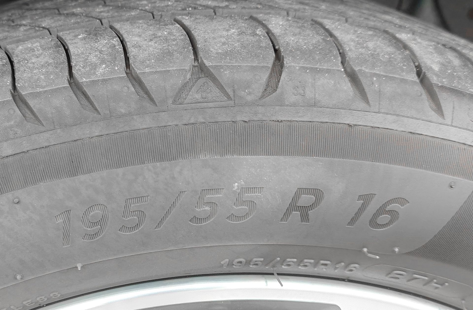Kia Stonic 1.0 T-GDi Drive DCT - foto 32