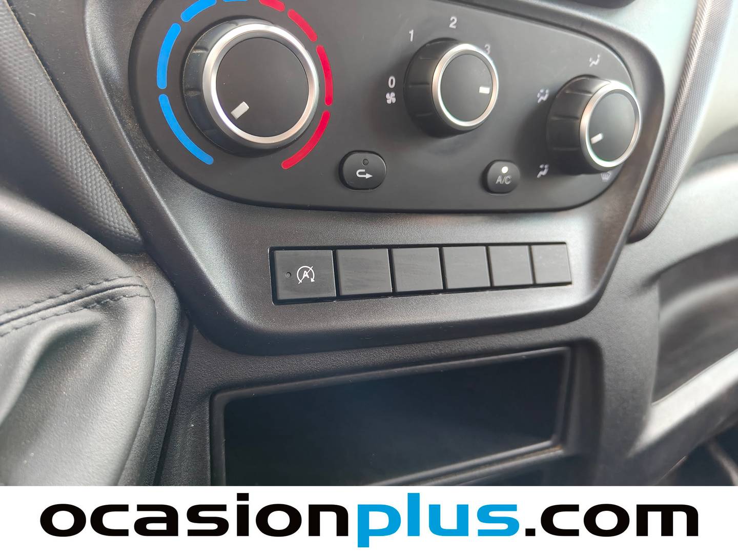 Extras y acabados del Iveco Daily Iveco Daily 35S 16 V 4100/H2 (156 CV)