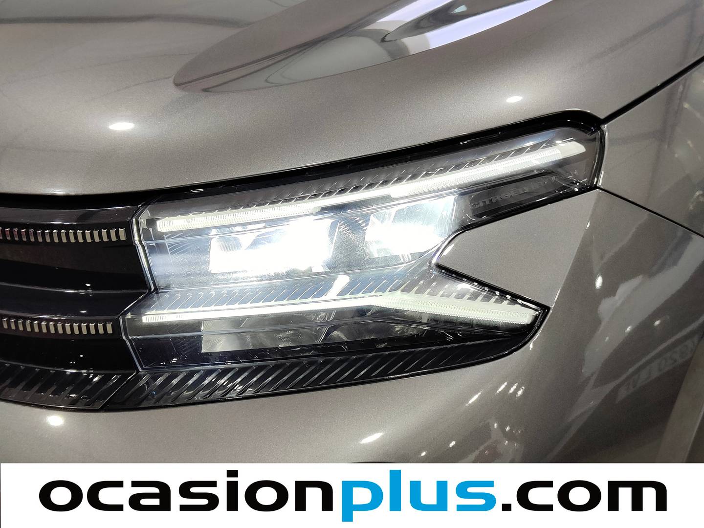 Foto Citroën C5 Aircross Citroen C5 Aircross Plug-in Hybrid 180 Plus e-EAT8 (180 CV)