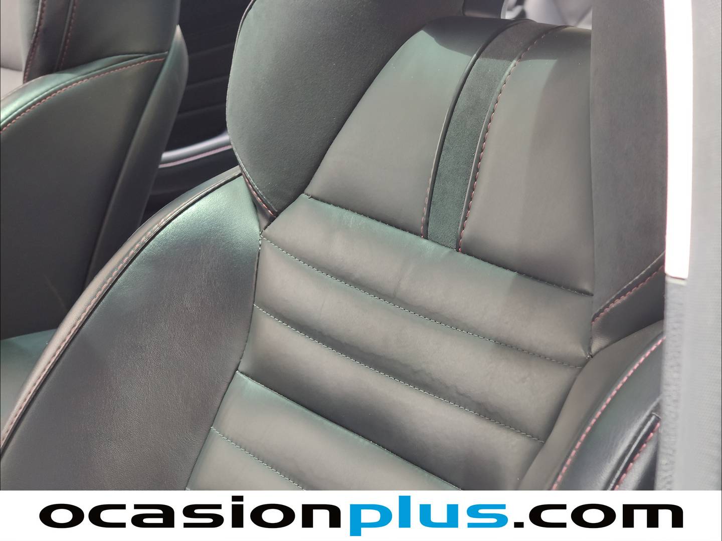 Extras y acabados del MG eHS MG eHS 1.5 T-GDI PHEV Luxury (258 CV)