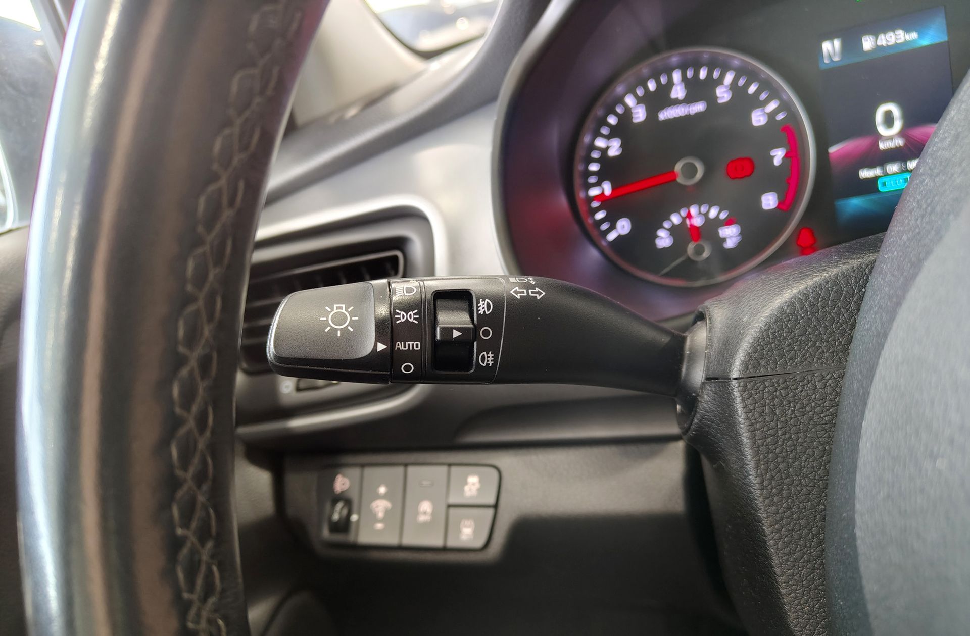 Kia Stonic 1.0 T-GDi MHEV Drive iMT - foto 23