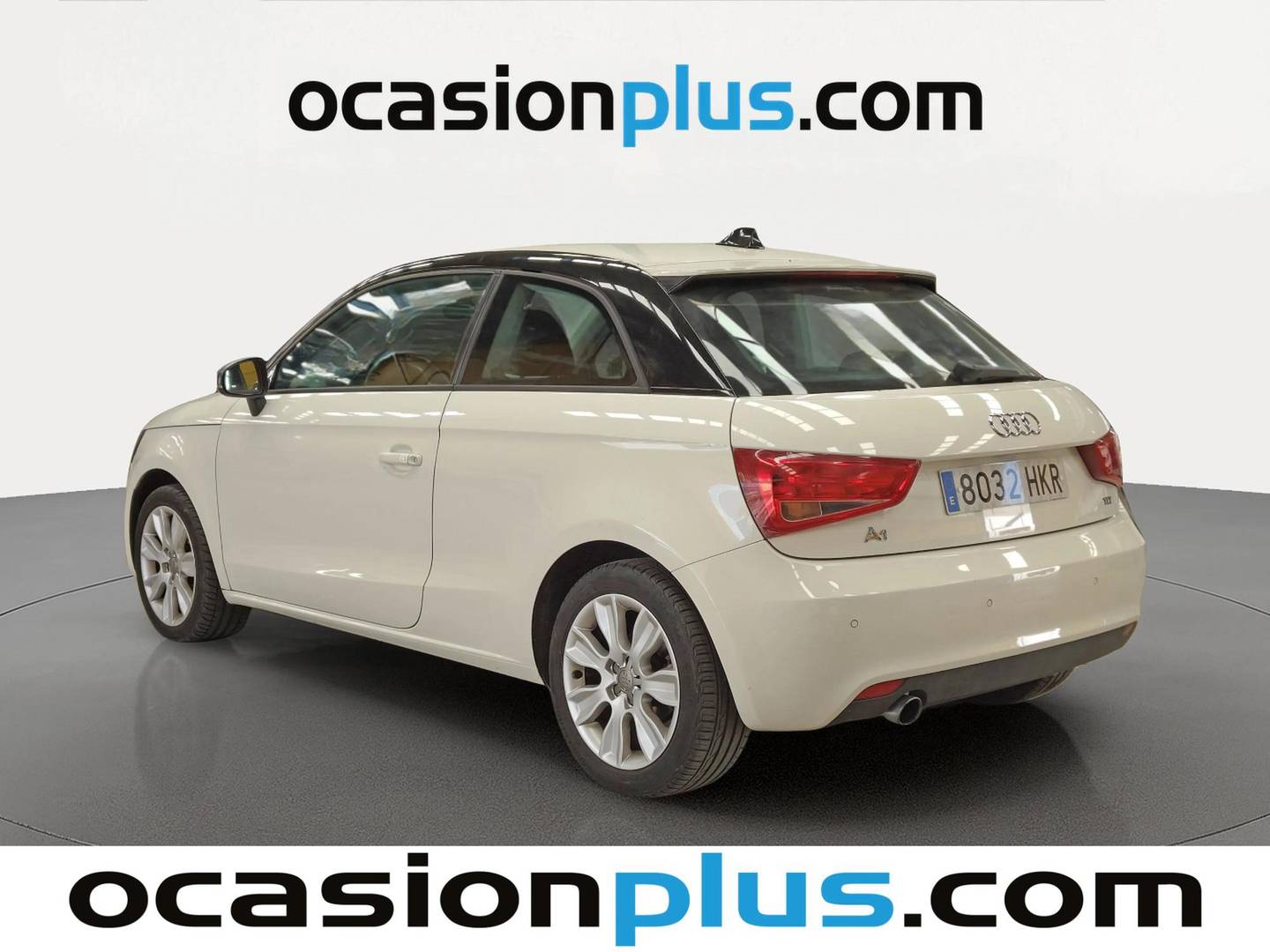 Foto trasera Audi A1 Audi A1 Ambition 1.6 TDI (90 CV) S tronic izquierda