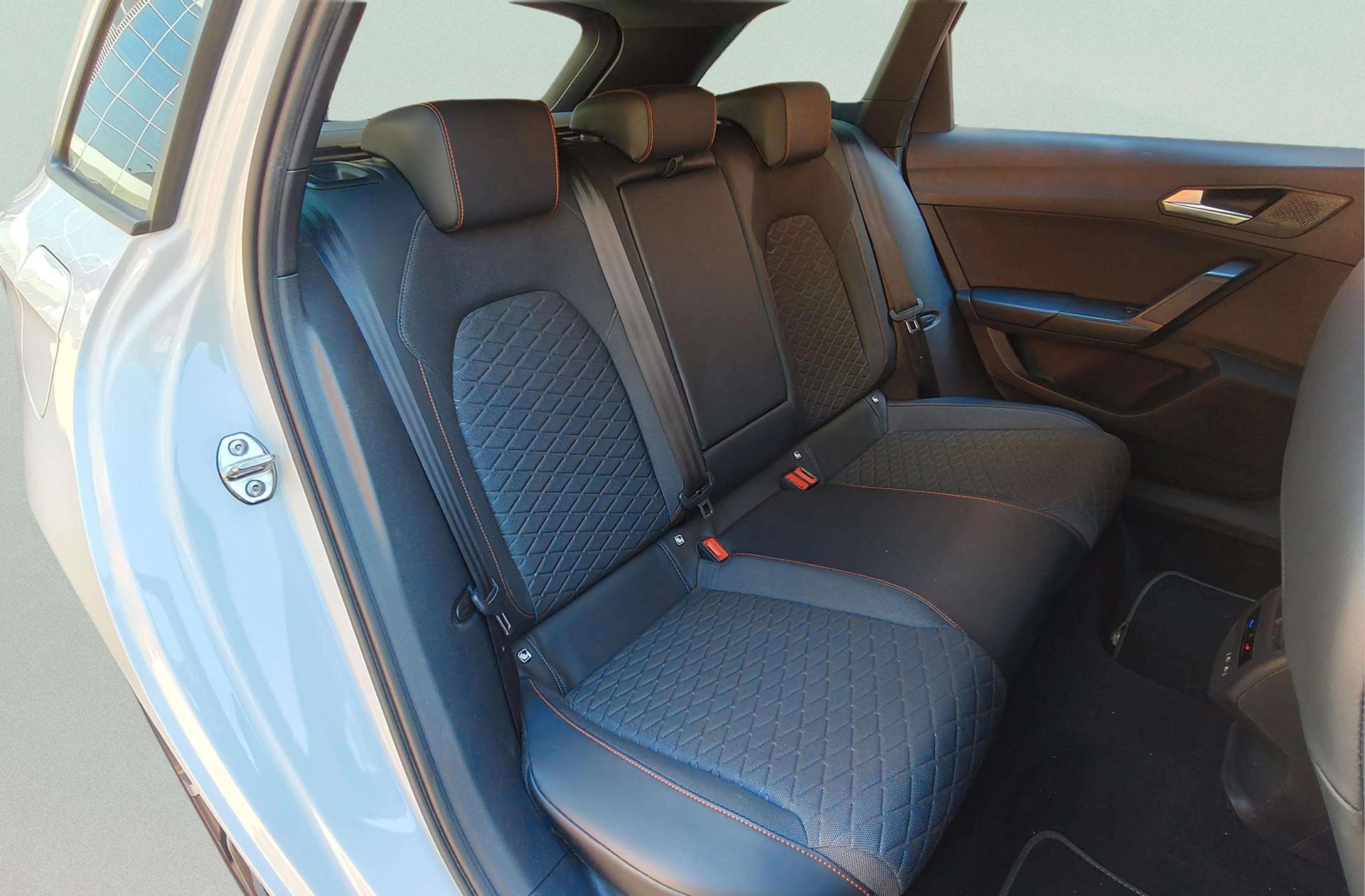 SEAT León ST 1.5 TGI GNC FR DSG - foto 18