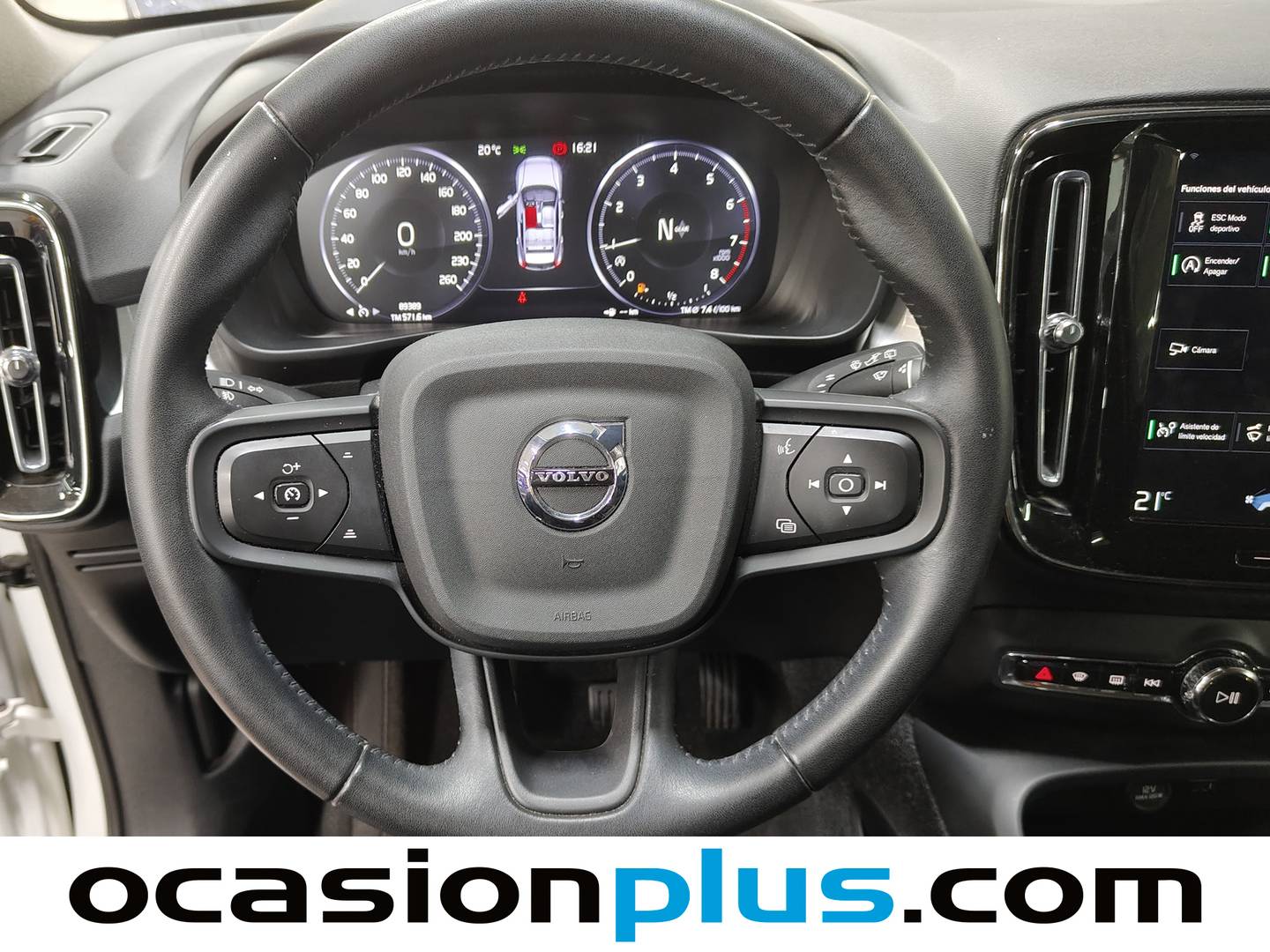 Volvo XC40 Volvo XC40 T2 Momentum Core (129 CV) manual