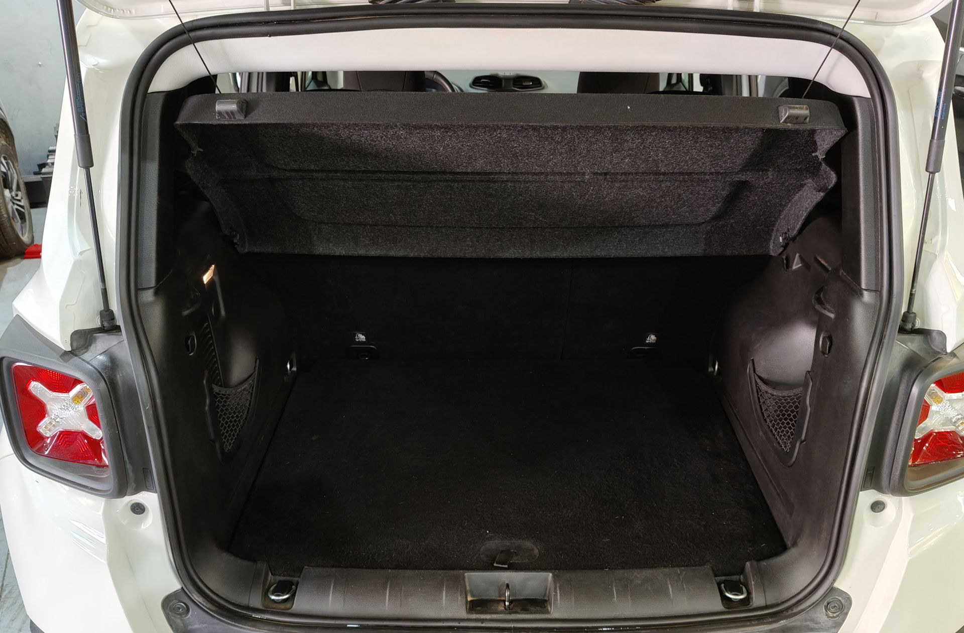 Jeep Renegade 2.0 MultiJet Longitude Active Drive 4x4 - foto 13