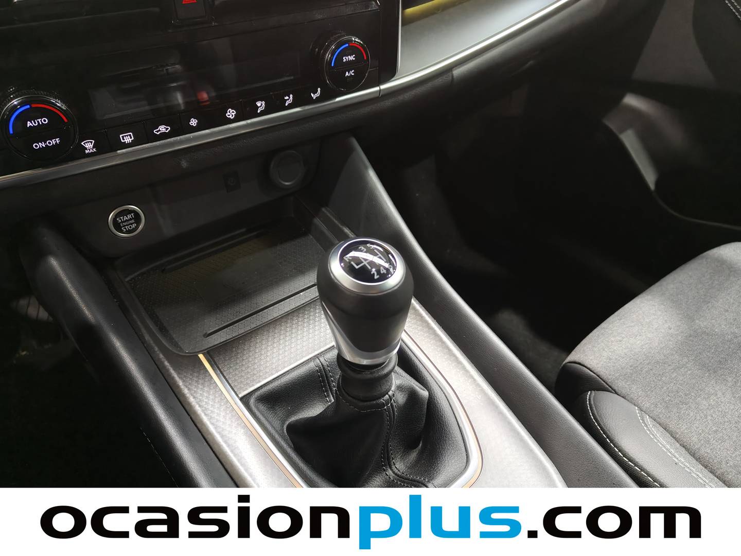 Foto Nissan QASHQAI Nissan Qashqai DIG-T 140 N-Connecta (140 CV)