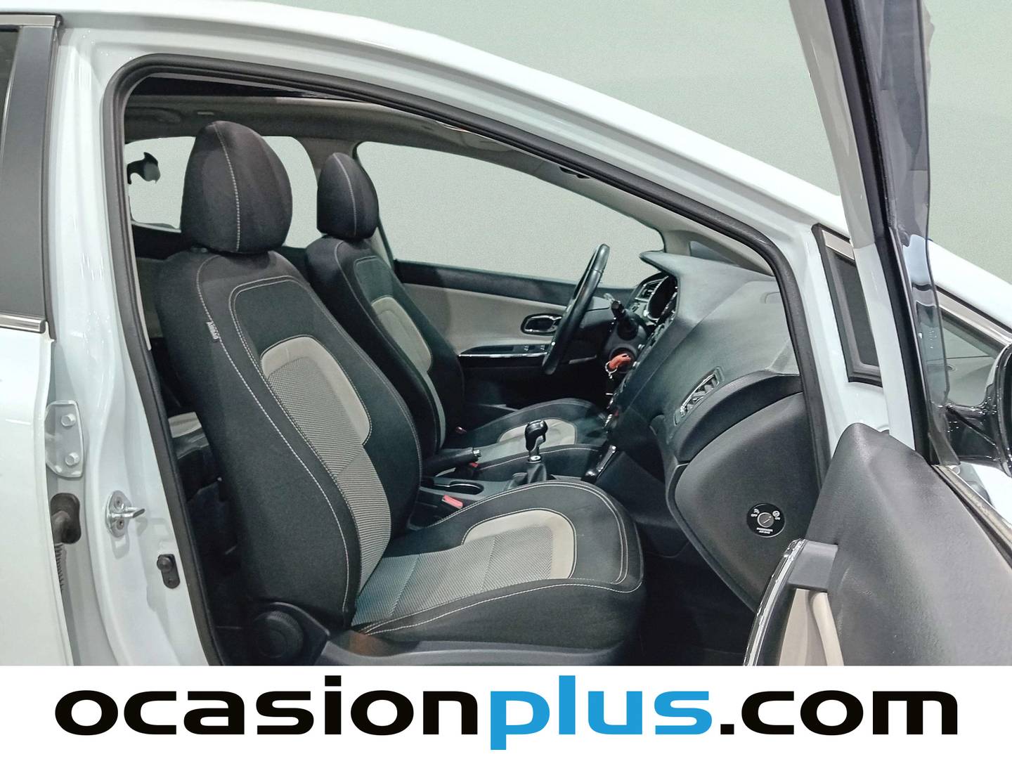 KIA Ceed Kia Ceed 1.6 CRDi VGT x-Tech16 Eco-Dynamics (136 CV) manual