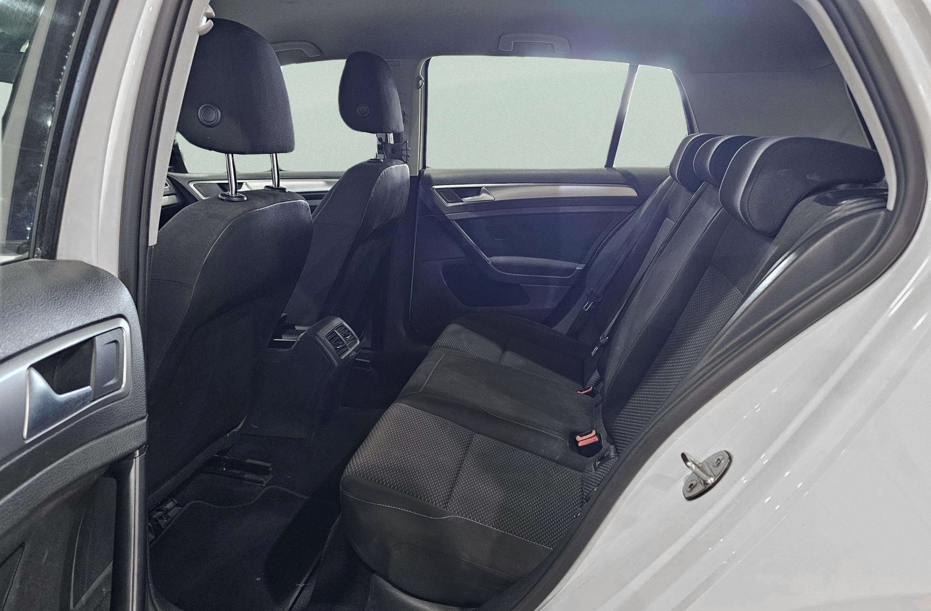 Volkswagen Golf Advance 1.6 TDI - foto 10