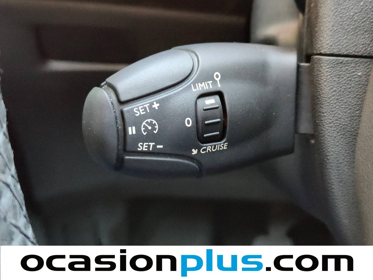 Extras y acabados del Citroën C3 Citroën C3 VTI 82 Collection (82 CV)
