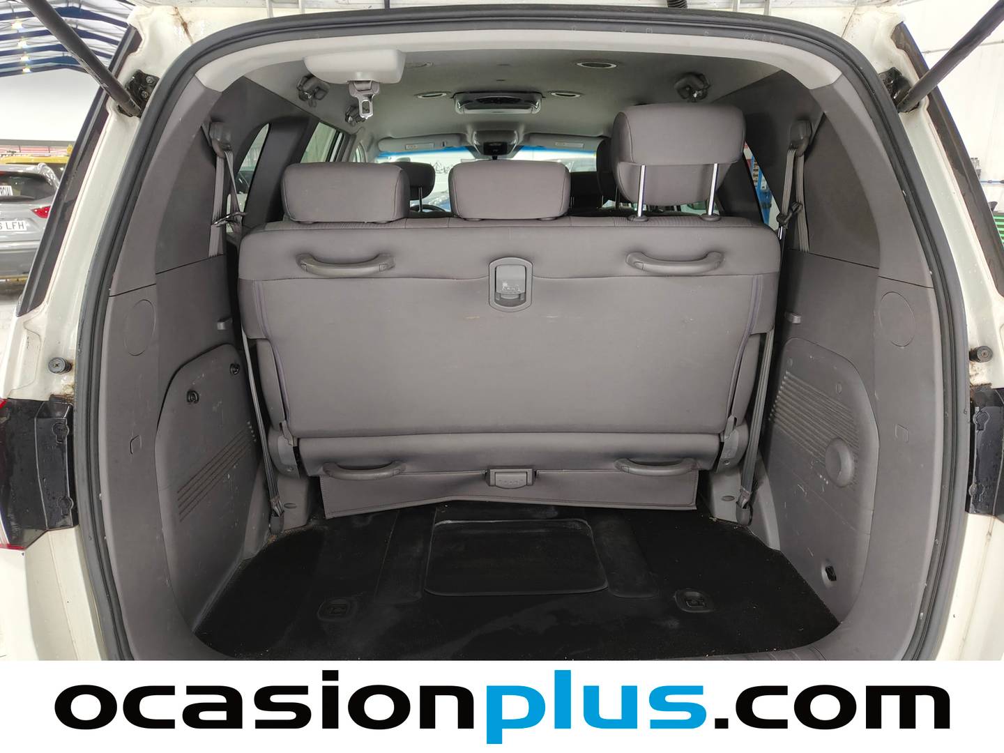 Fotos maletero SsangYong Rodius Ssangyong Rodius 2.0 e-Xdi Premium (155 CV) 7 Plazas
