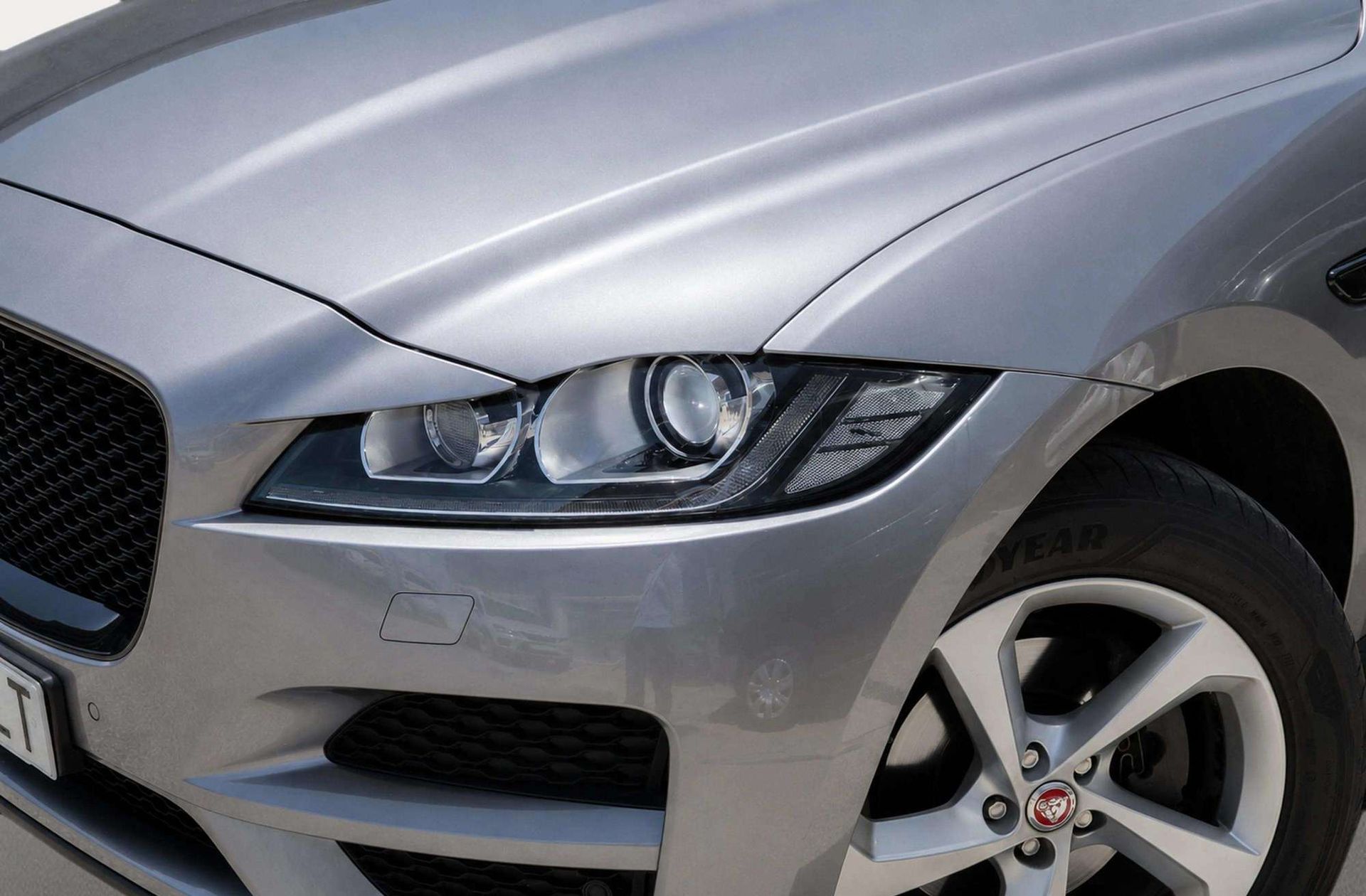 Jaguar F-Pace 2.0L i4D Prestige AWD - foto 15