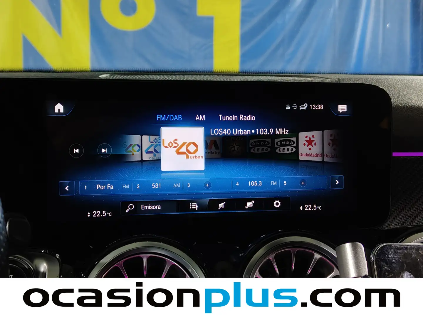 Foto Mercedes GLB Mercedes-Benz GLB 200 d (150 CV) Pack AMG