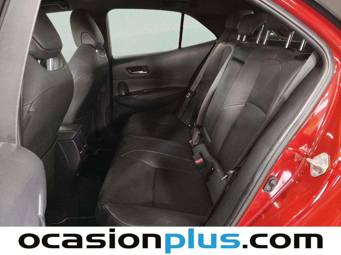 Foto asientos traseros Toyota Corolla Toyota Corolla 140H Style Edition (140 CV)