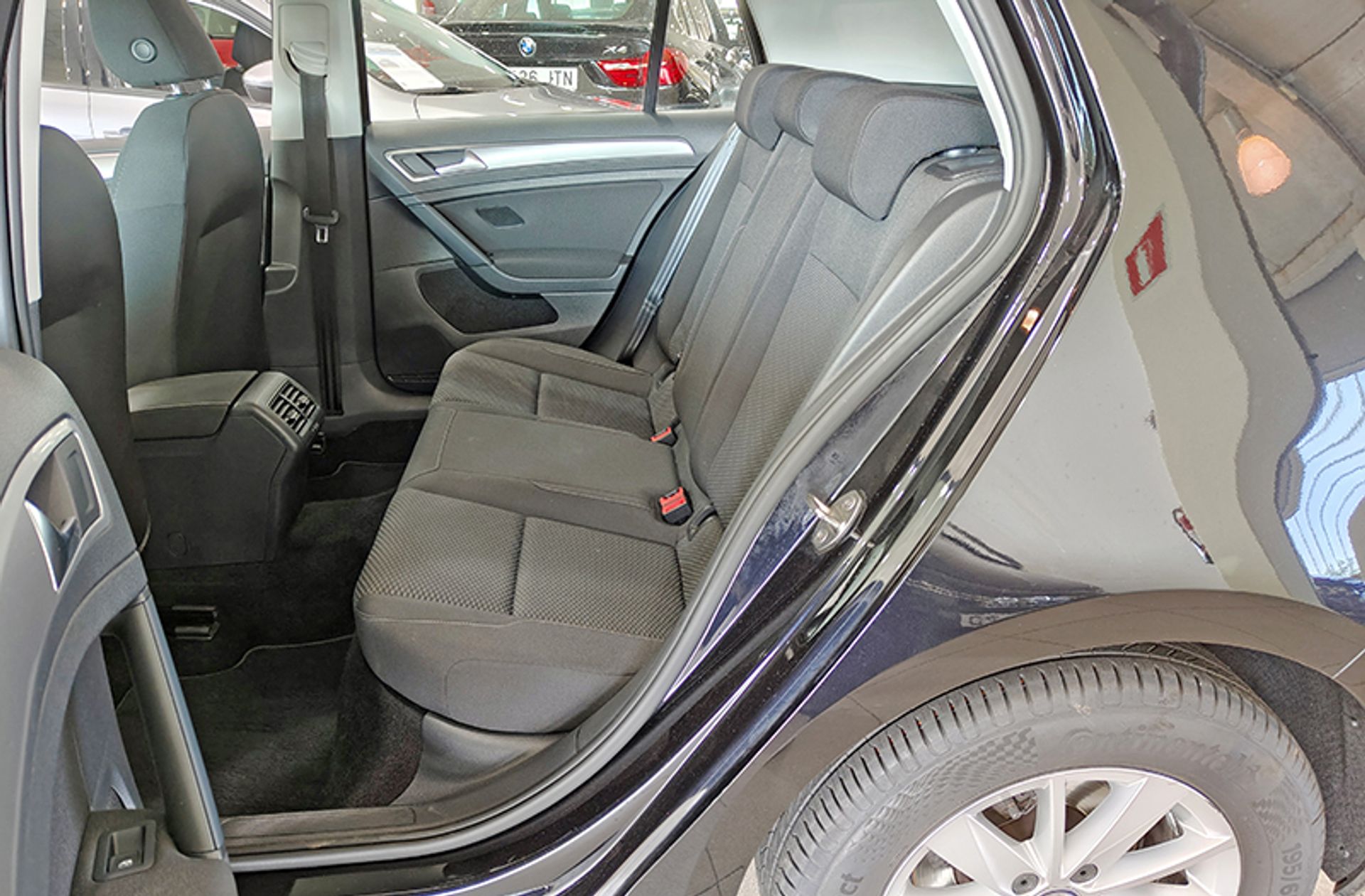 Volkswagen Golf Business 1.0 TSI - foto 10