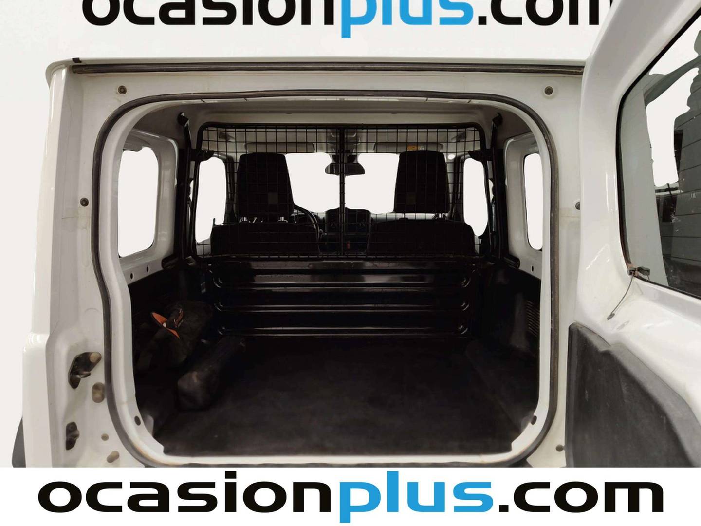 Foto asientos traseros Suzuki Jimny Suzuki Jimny 1.5 Pro (102 CV)