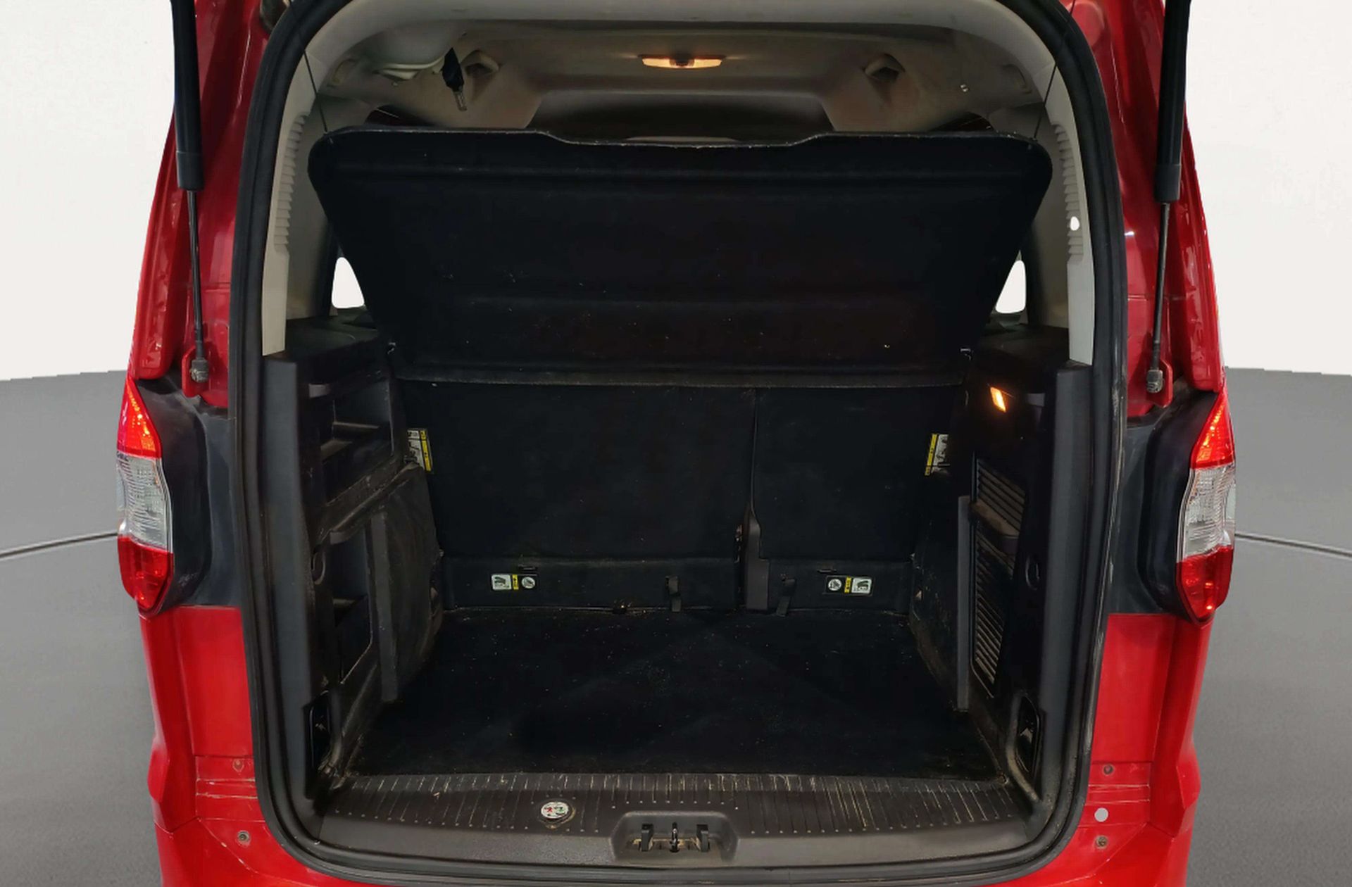 Ford Tourneo Courier 1.0 EcoBoost Titanium - foto 15