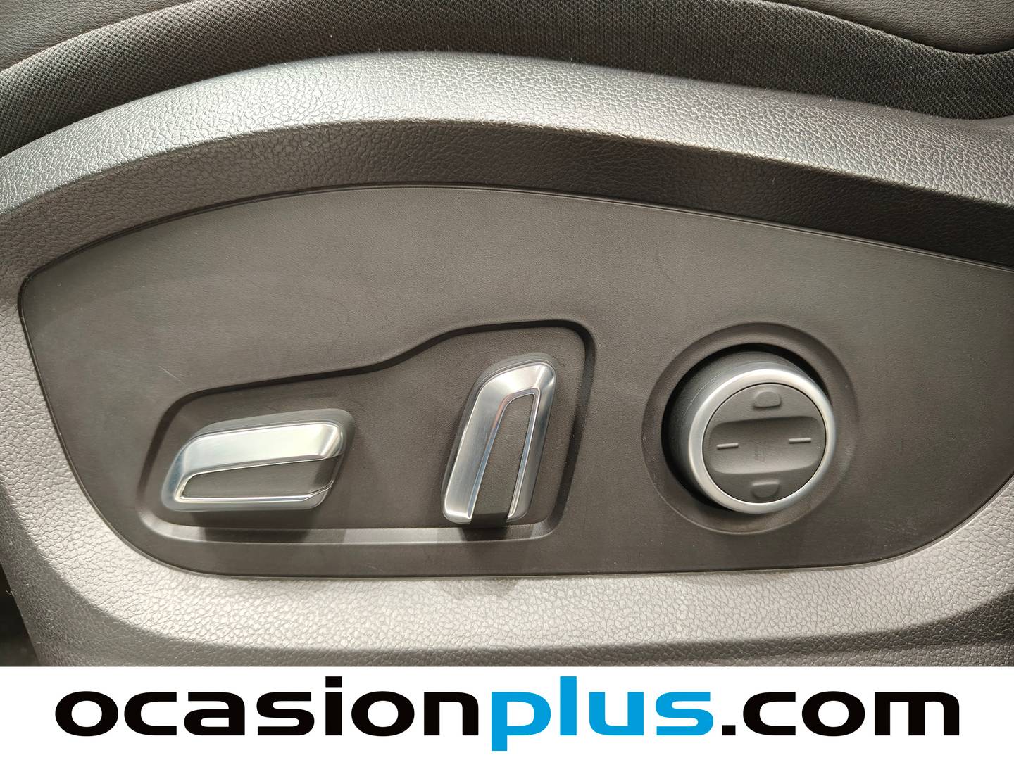 EBRO S800 EBRO S800 1.6 TGDI Luxury DCT (147 CV) 7 Plazas gasolina