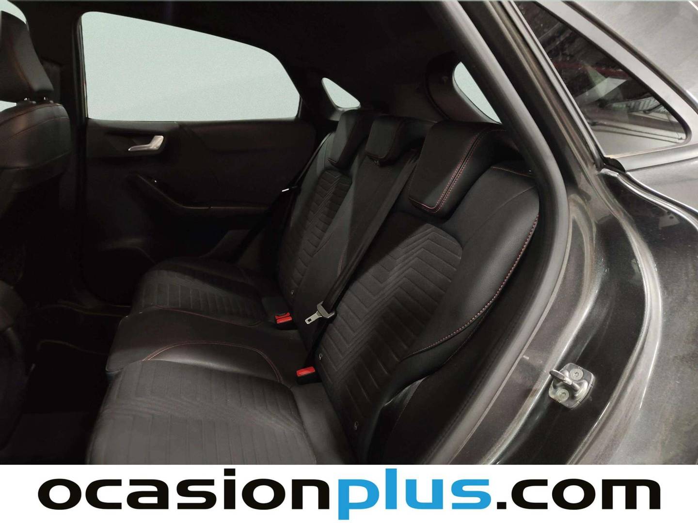 Foto asientos traseros Ford Puma Ford Puma 1.0 EcoBoost MHEV ST-Line X (155 CV)
