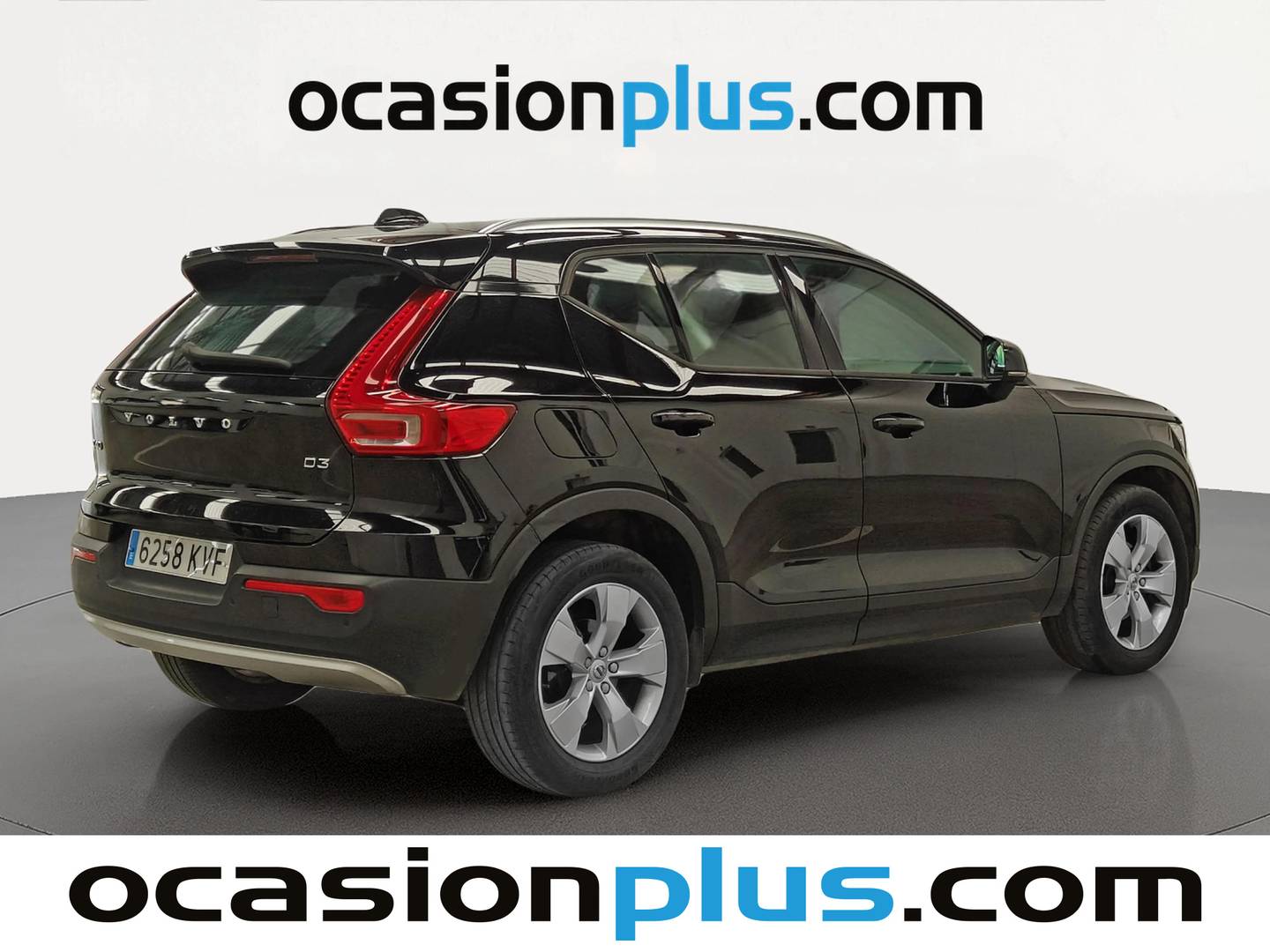 Foto trasera Volvo XC40 Volvo XC40 D3 Momentum Auto (150 CV) derecha
