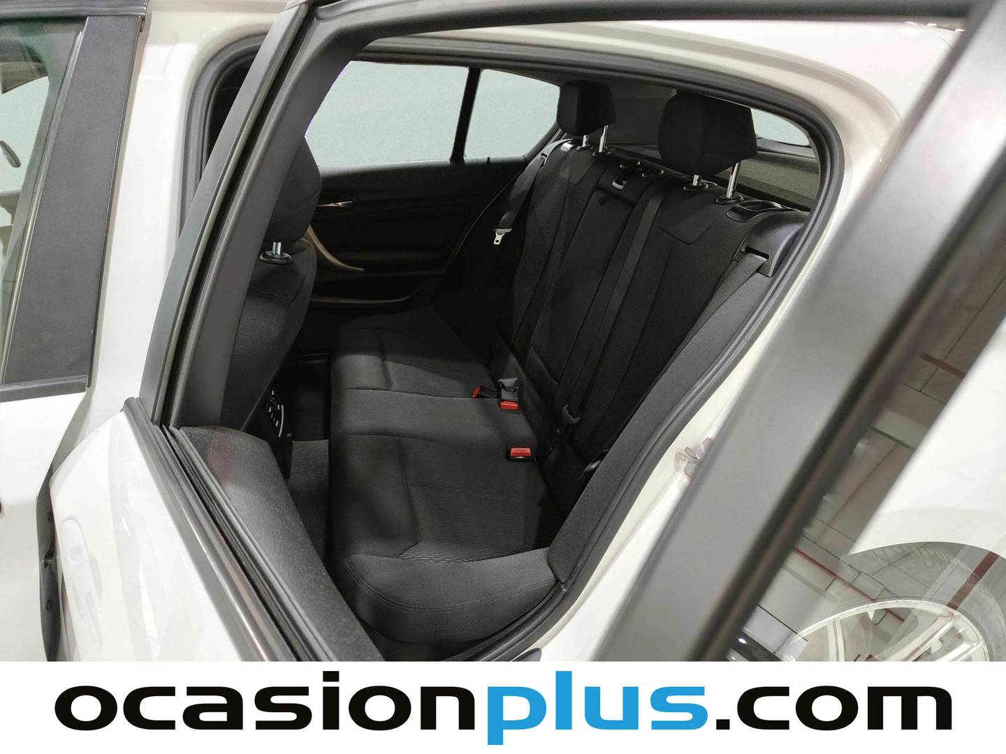 Foto asientos traseros BMW Serie 1 BMW Serie 1 118d (143 CV)