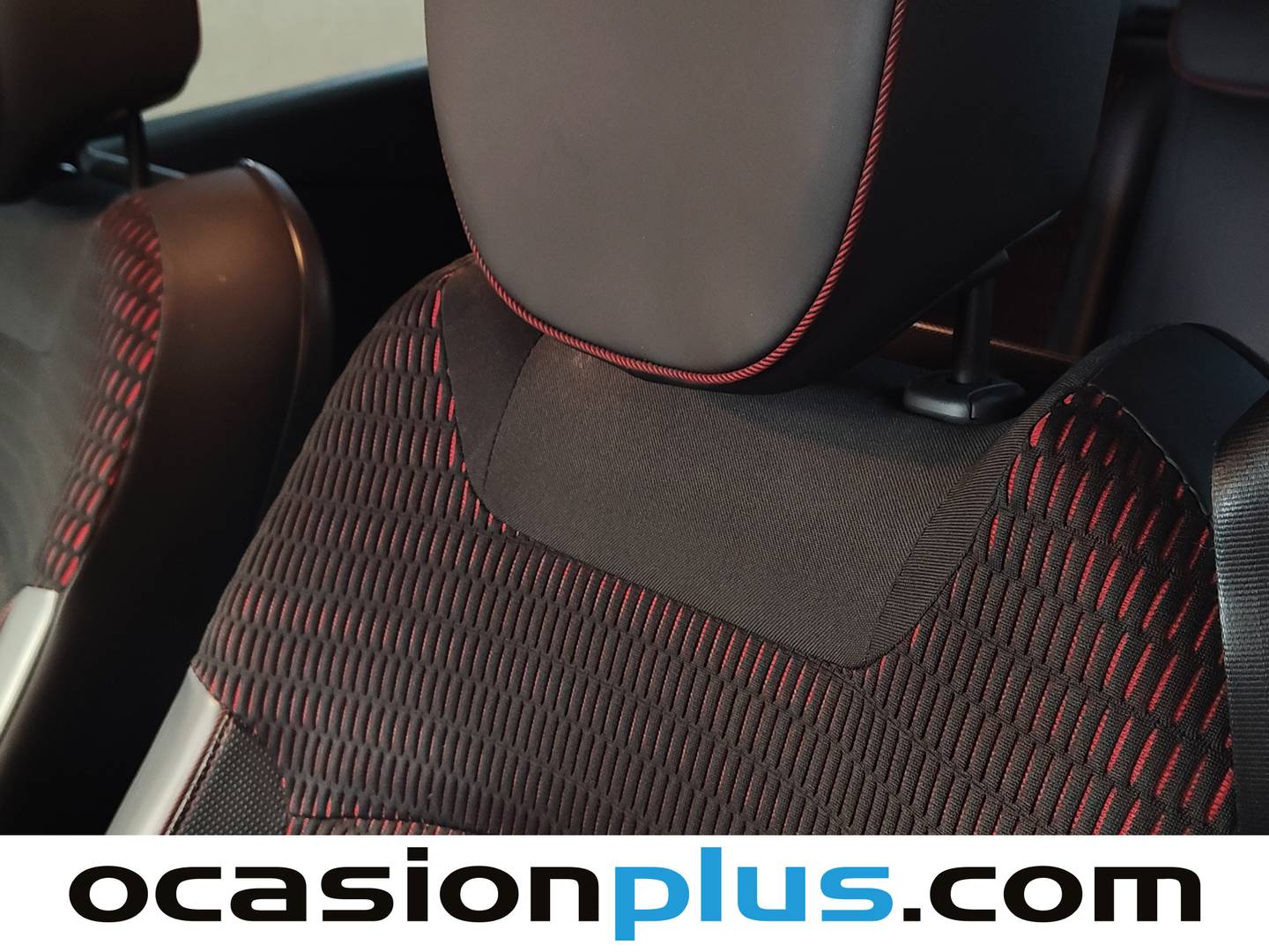 Extras y acabados del Renault Captur Renault Captur Helly Hansen Energy S&S TCe (90 CV)