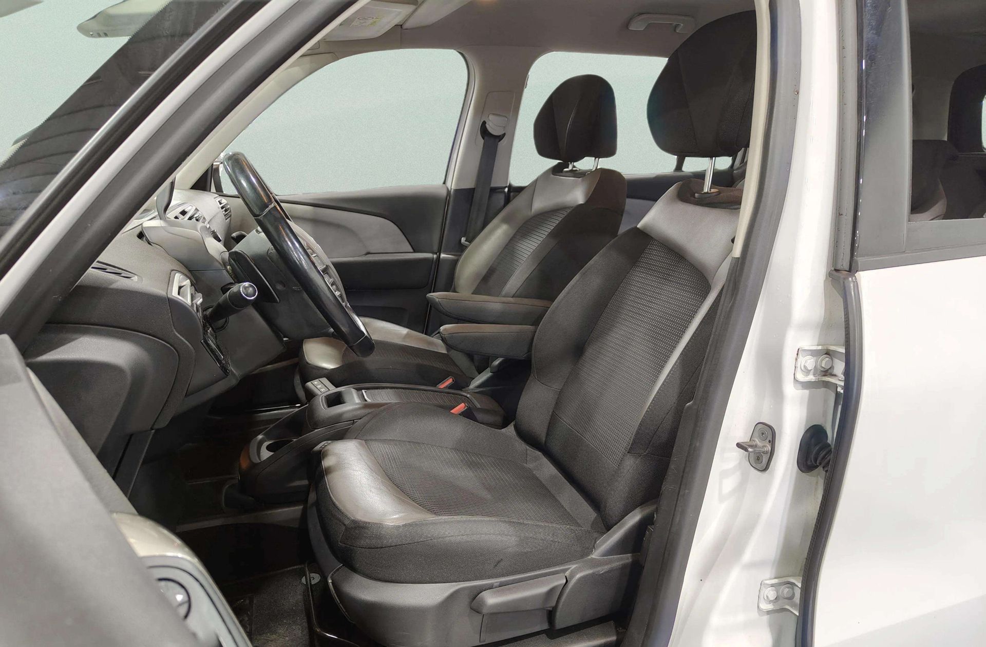 Citroën C4 Grand SpaceTourer BlueHDi 130 Shine Pack EAT8 7 plazas - foto 12