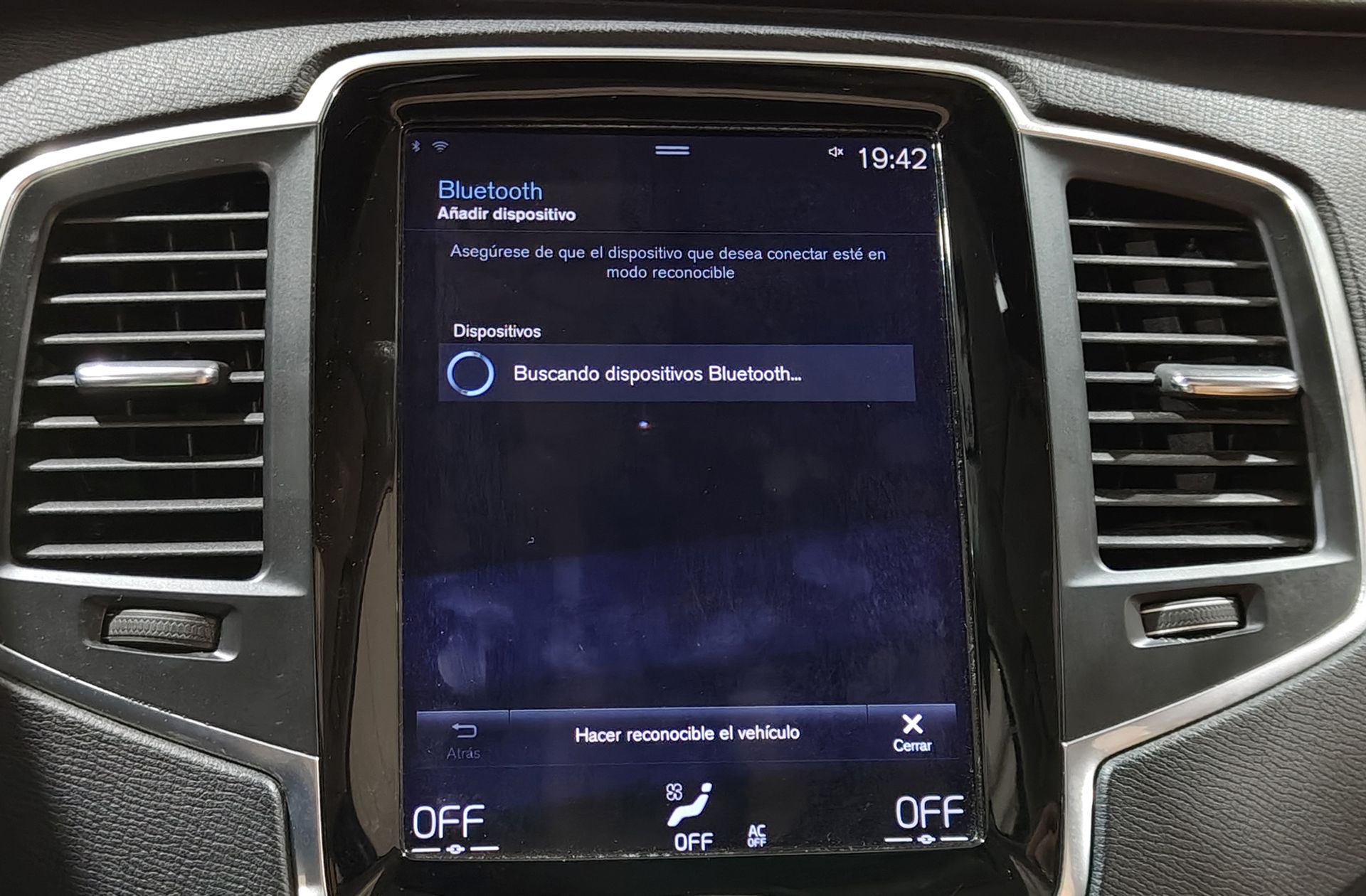 Volvo XC90 D5 Momentum AWD - foto 32